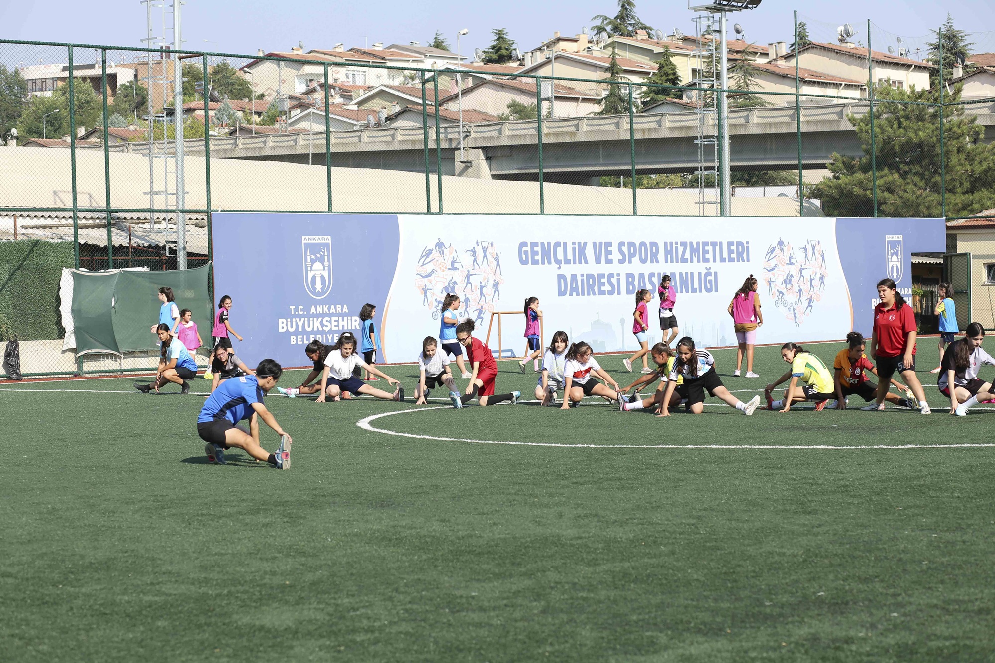 Abb’den Ücretsiz Kız Futbol Okulu (3)