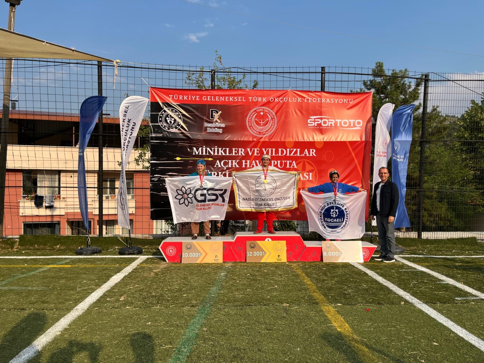 Aydınlı Minik Okçular (2)