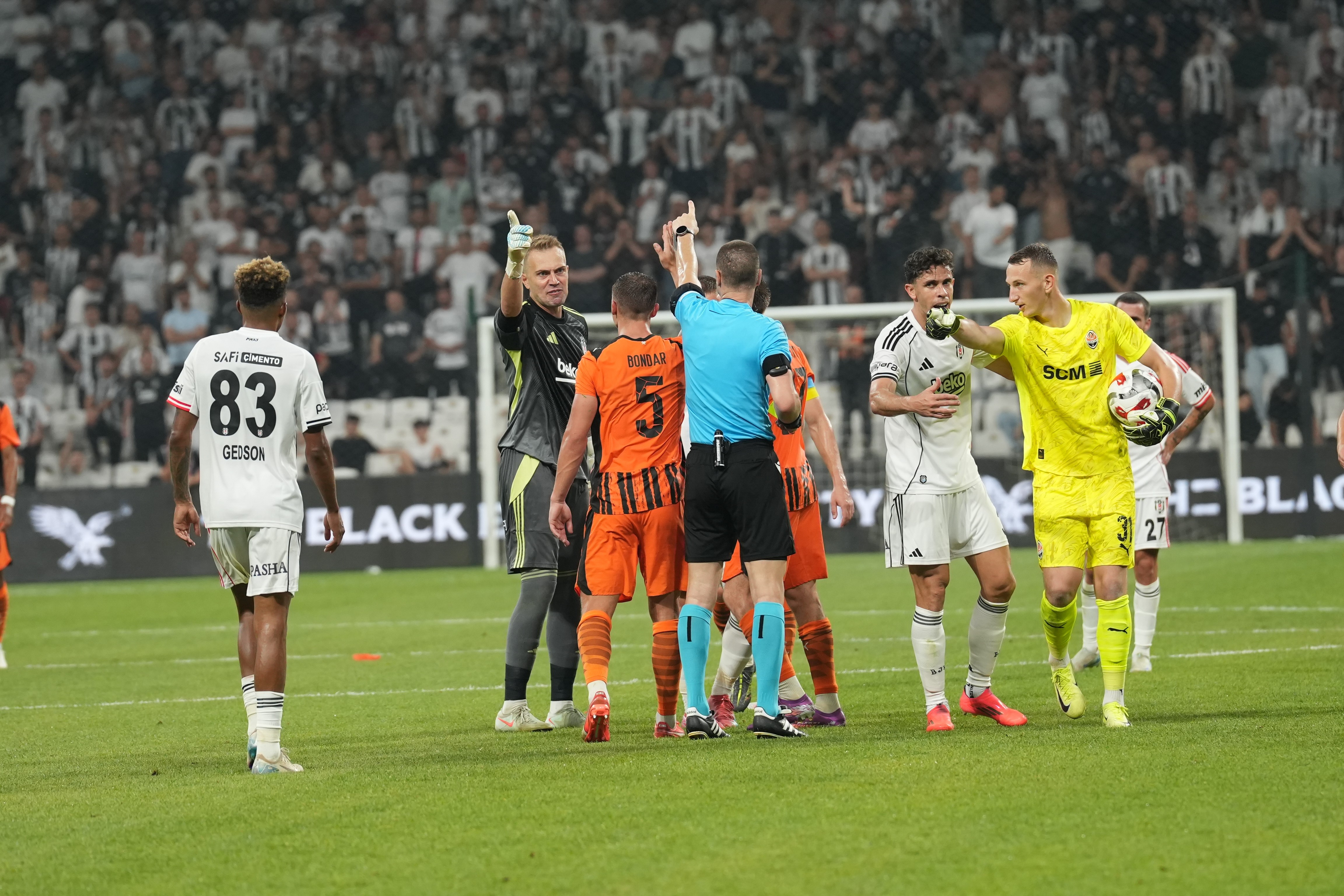Beşiktaş Shakhtar Donetsk (1)
