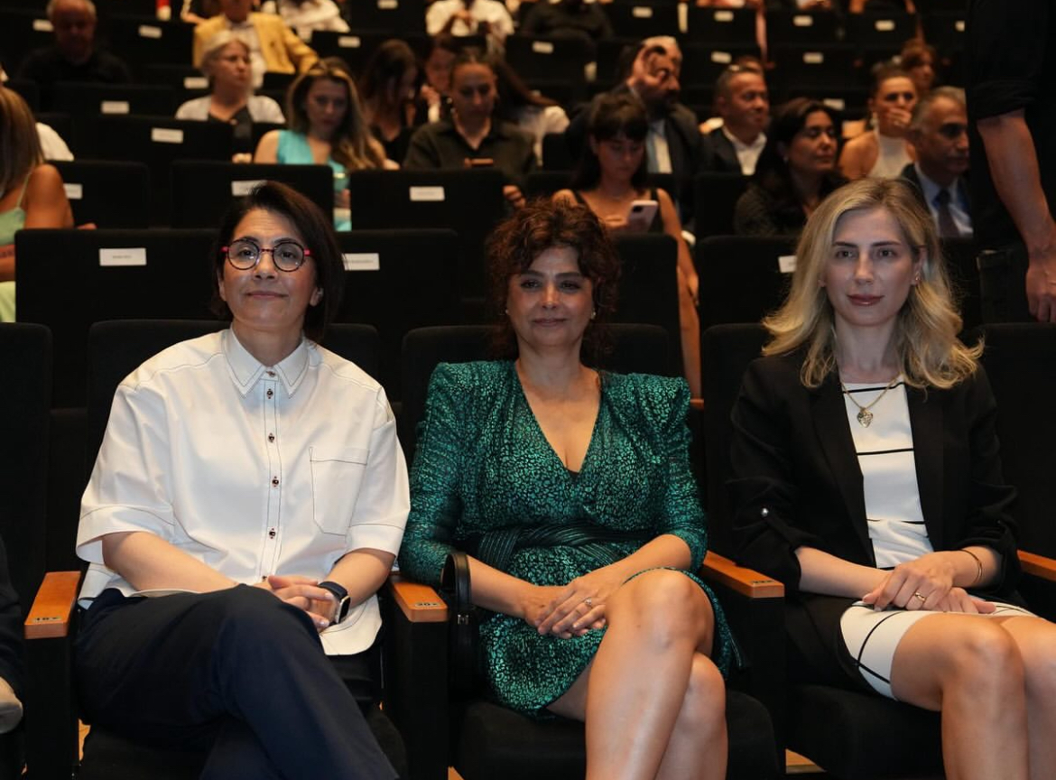 Çekiç Ve Gül Bir Behzat Ç Hikayesi (2)