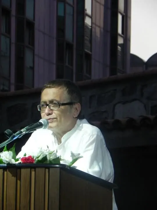 Hikmet Çetinkaya' (1)
