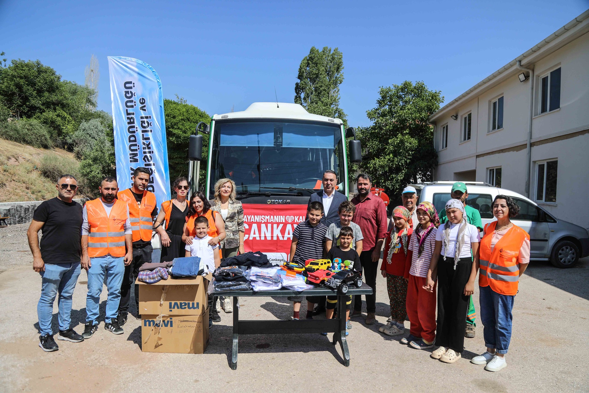 İklim Ve Sıfır Atık Müdürlüğü Kırsal Mahalle Kıyafet Yardımı ... (2)