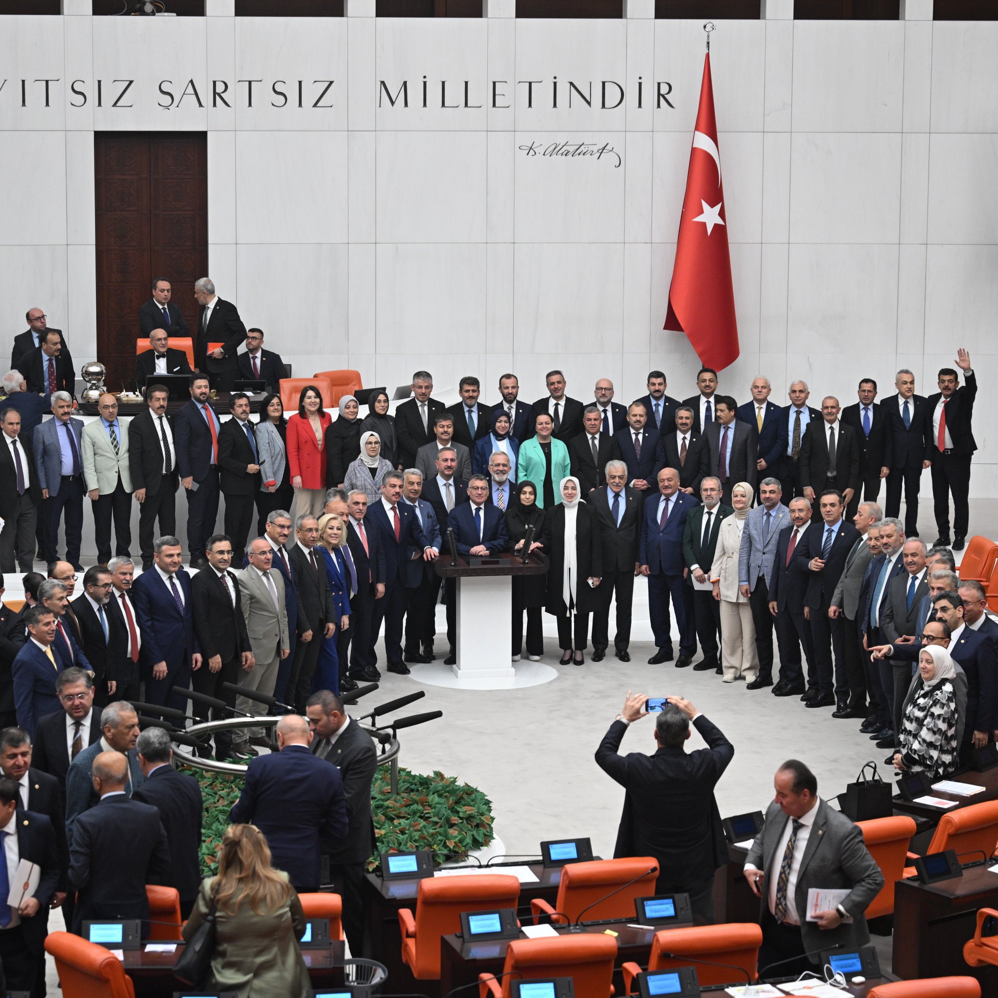 Mi̇lelt Veki̇lleri̇-1