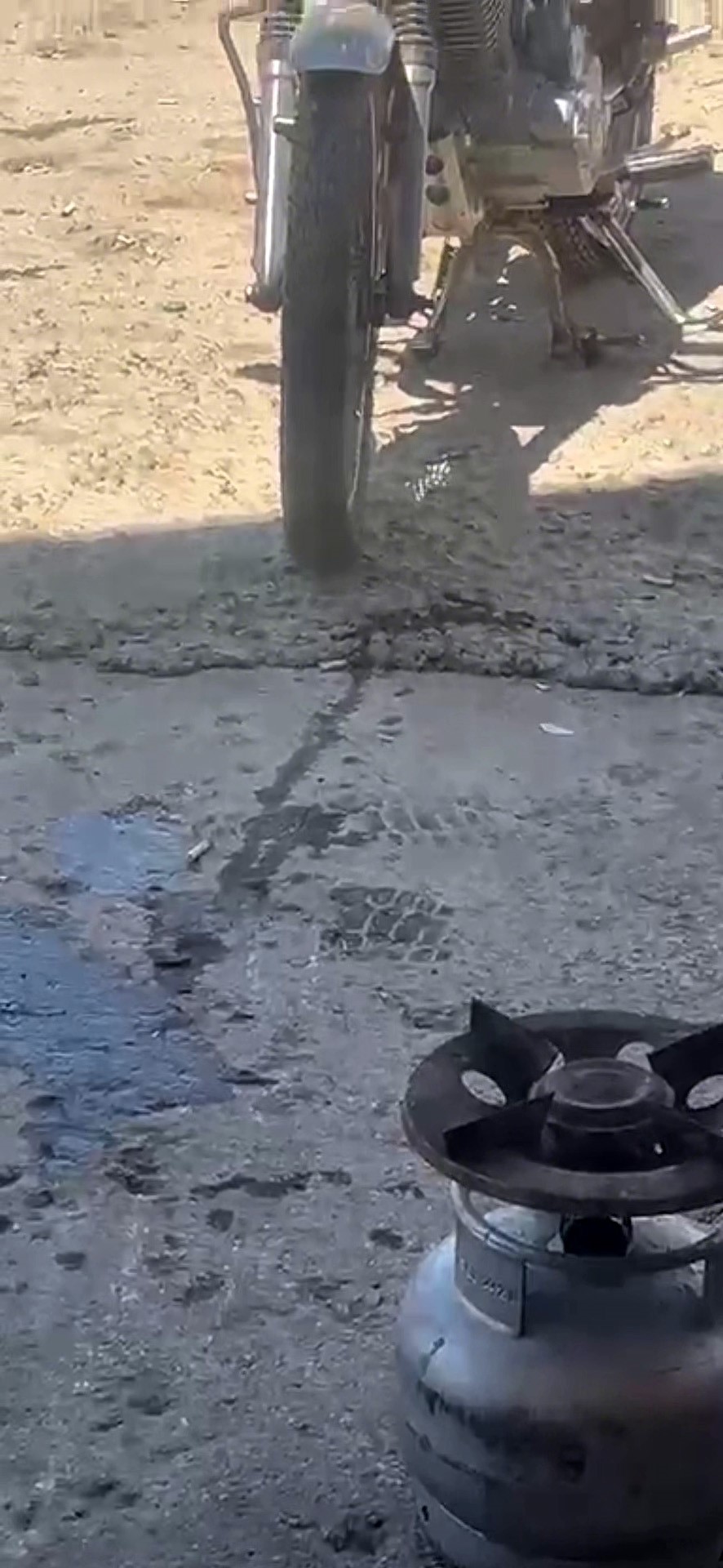 Sarıgül’ün Asfaltta Yumurta Videosu Gündem Oldu (3)