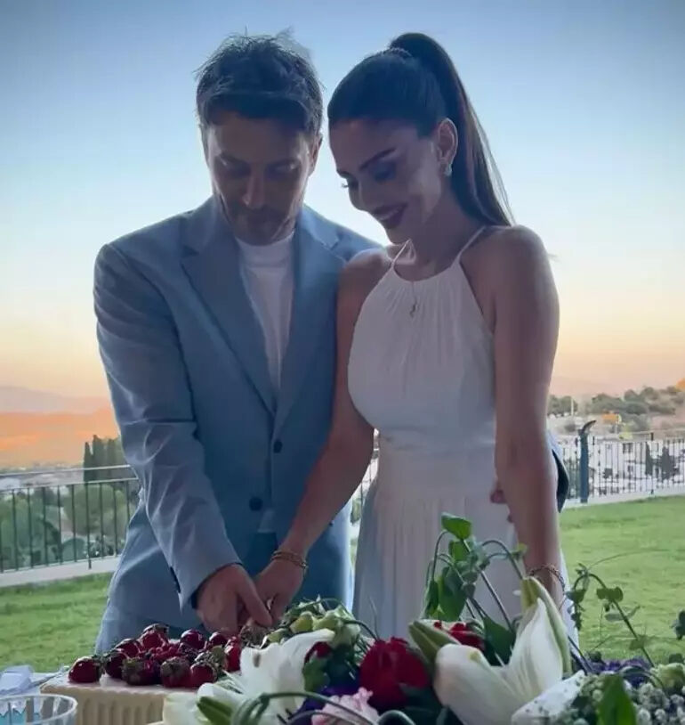 Tolga Güleç Ve Öykü Cengiz Nişanlandı! 2