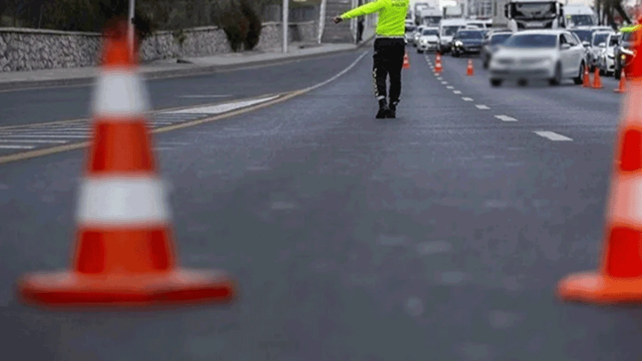 Trafiğe Kapalı (1)