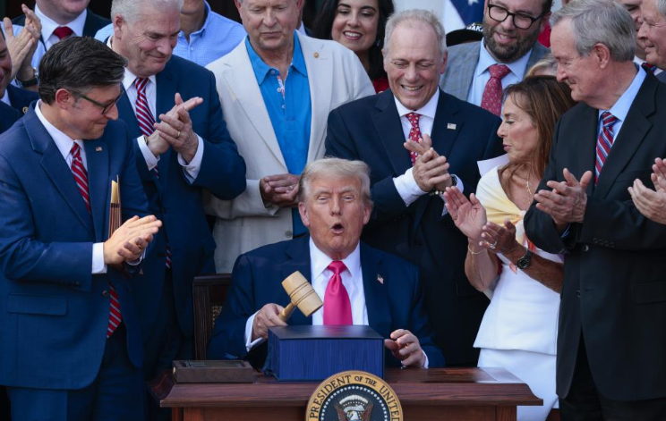 Trumpbgyasa9