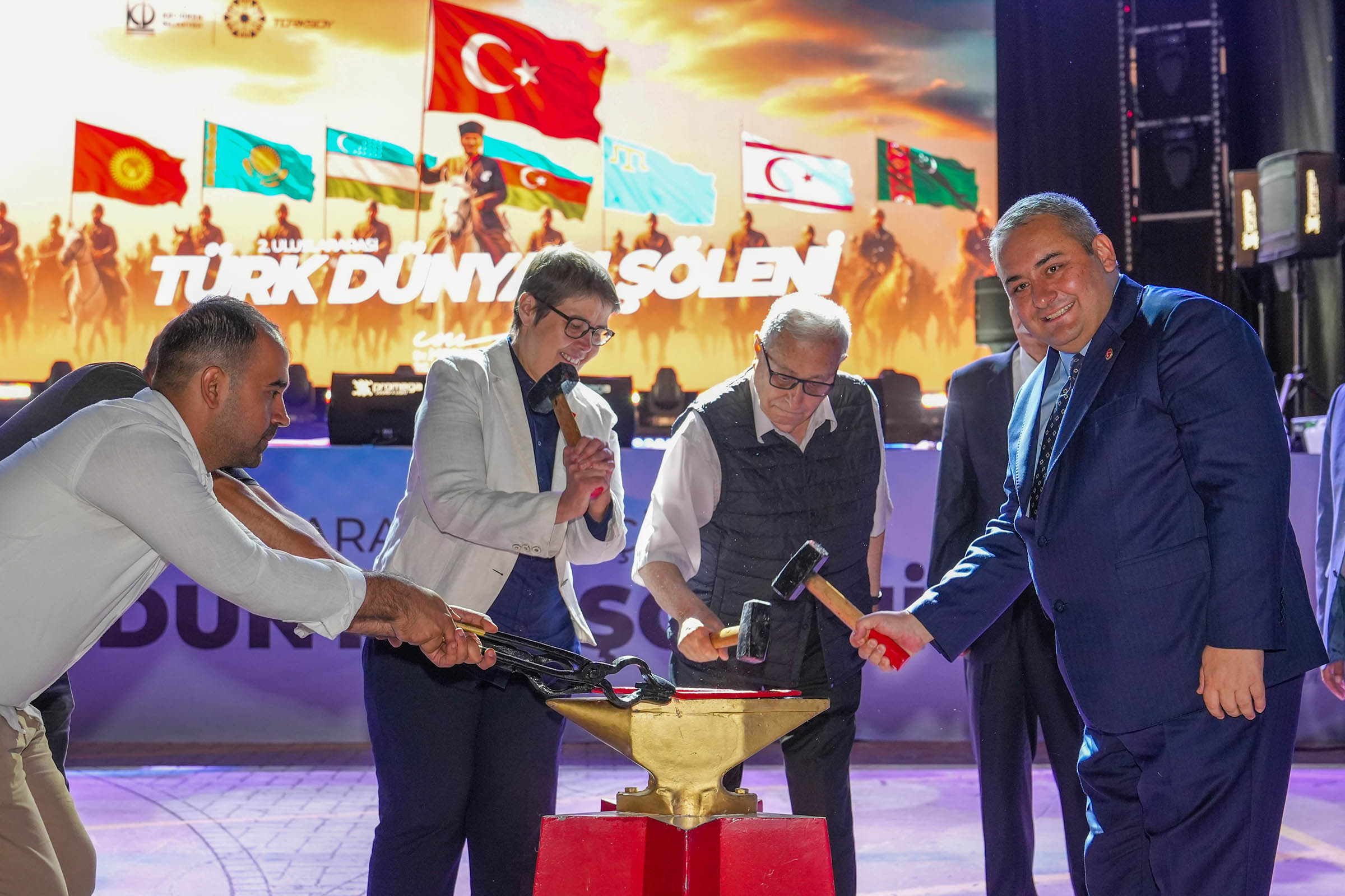 Türk Dünyası Şöleni Keçiören’de Zirveye Ulaştı (4)