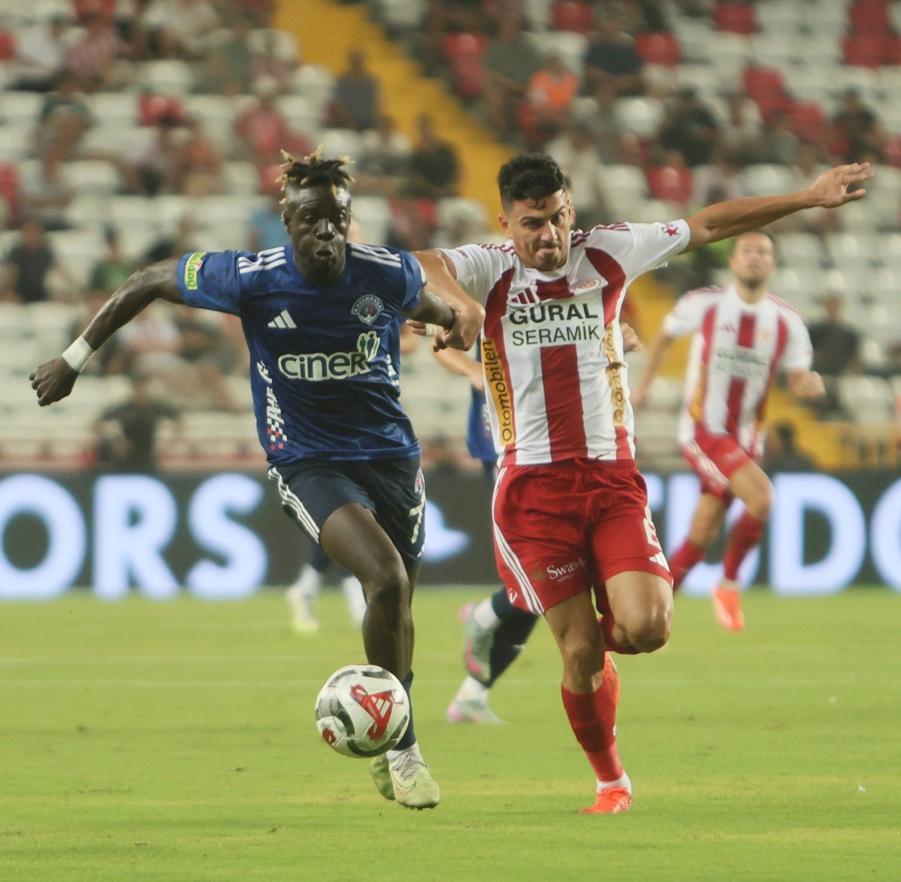 Antalyaspor Teknik Direktörü Emre Belözoğlu (6)