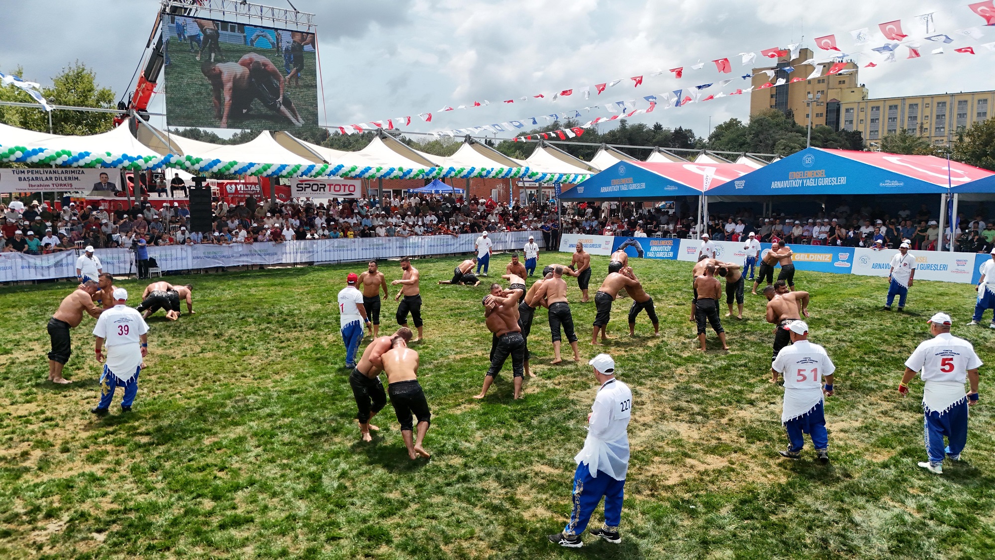 Arnavutköy'de İstanbul'un Kırkpınar' Başladı (5)