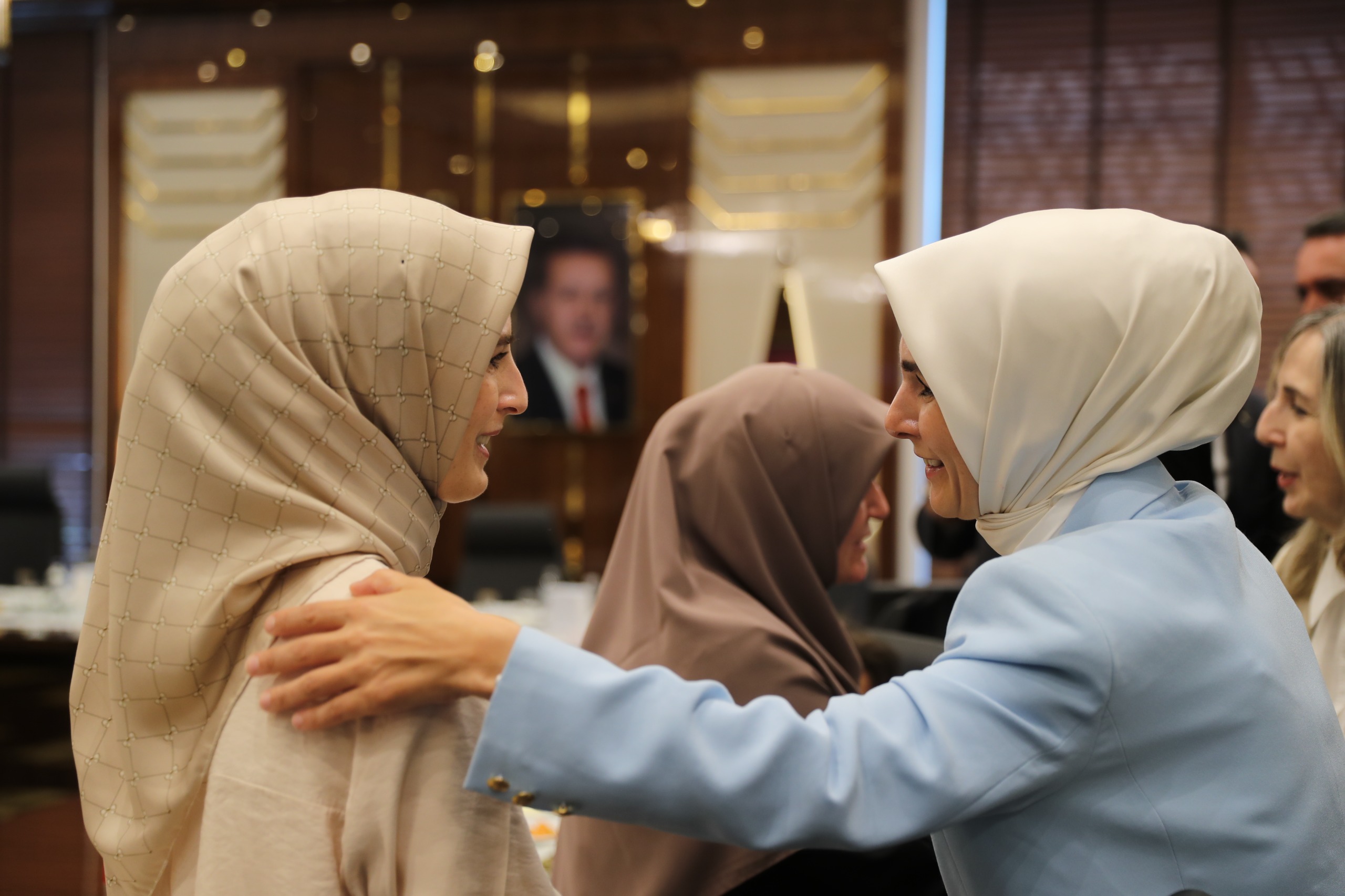 Bakan Göktaş Bingöl’de Şehit Aileleriyle Buluştu (4)