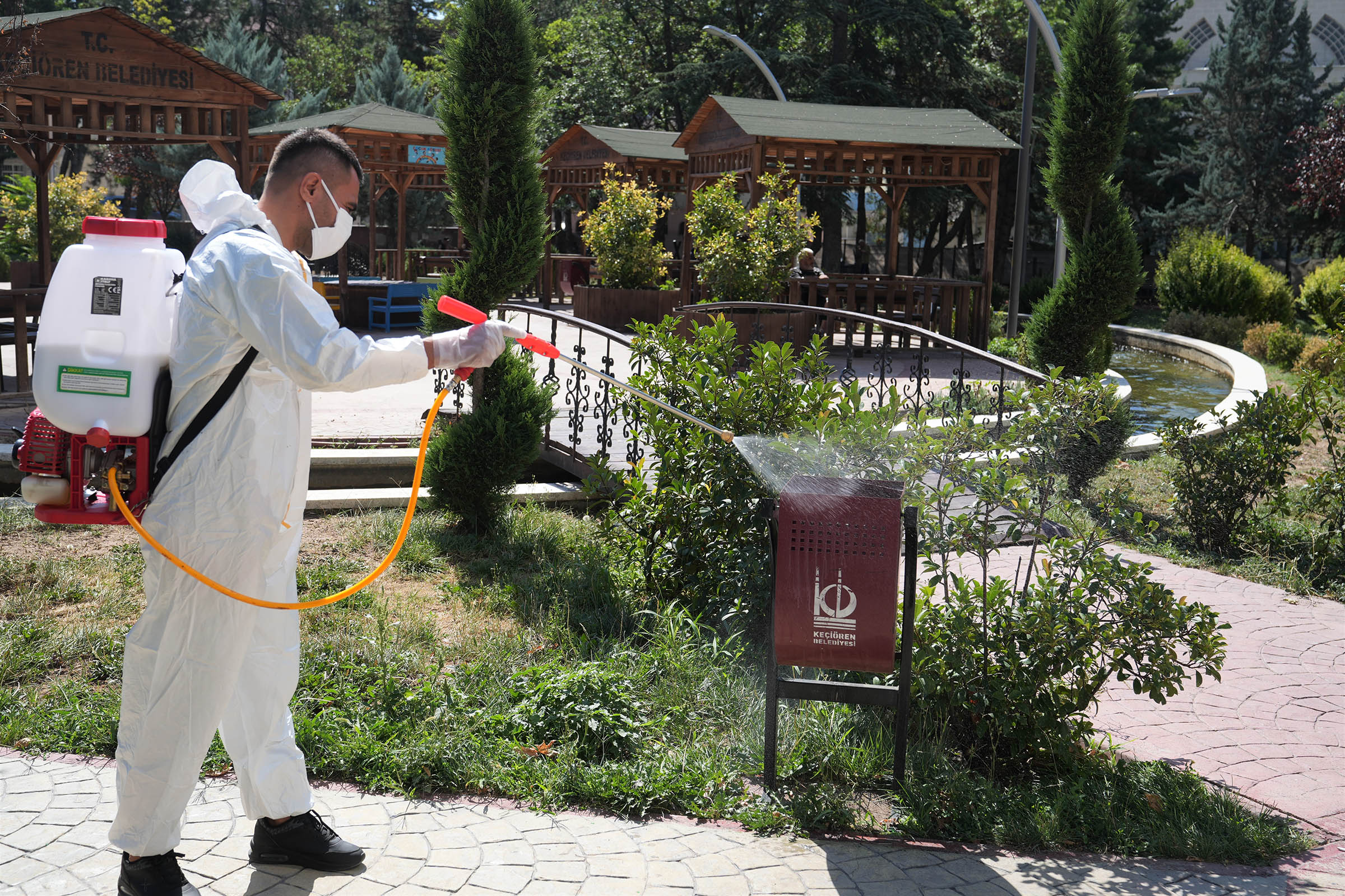 Keçiören’de 51 Mahallede Haşere Ilaçlama Başladı (2)