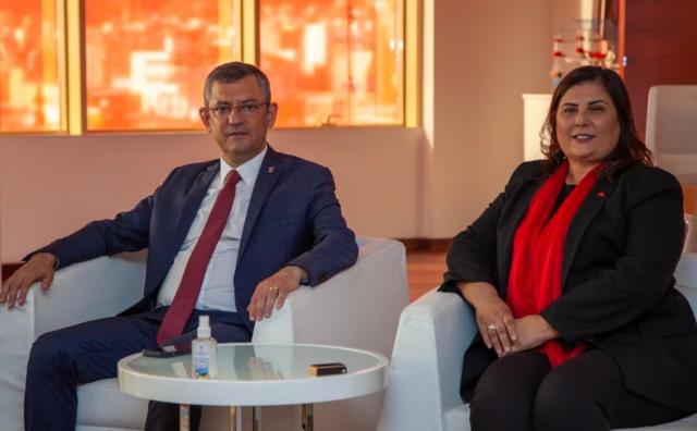 Özlem Çerçioğlu Özgür Özel