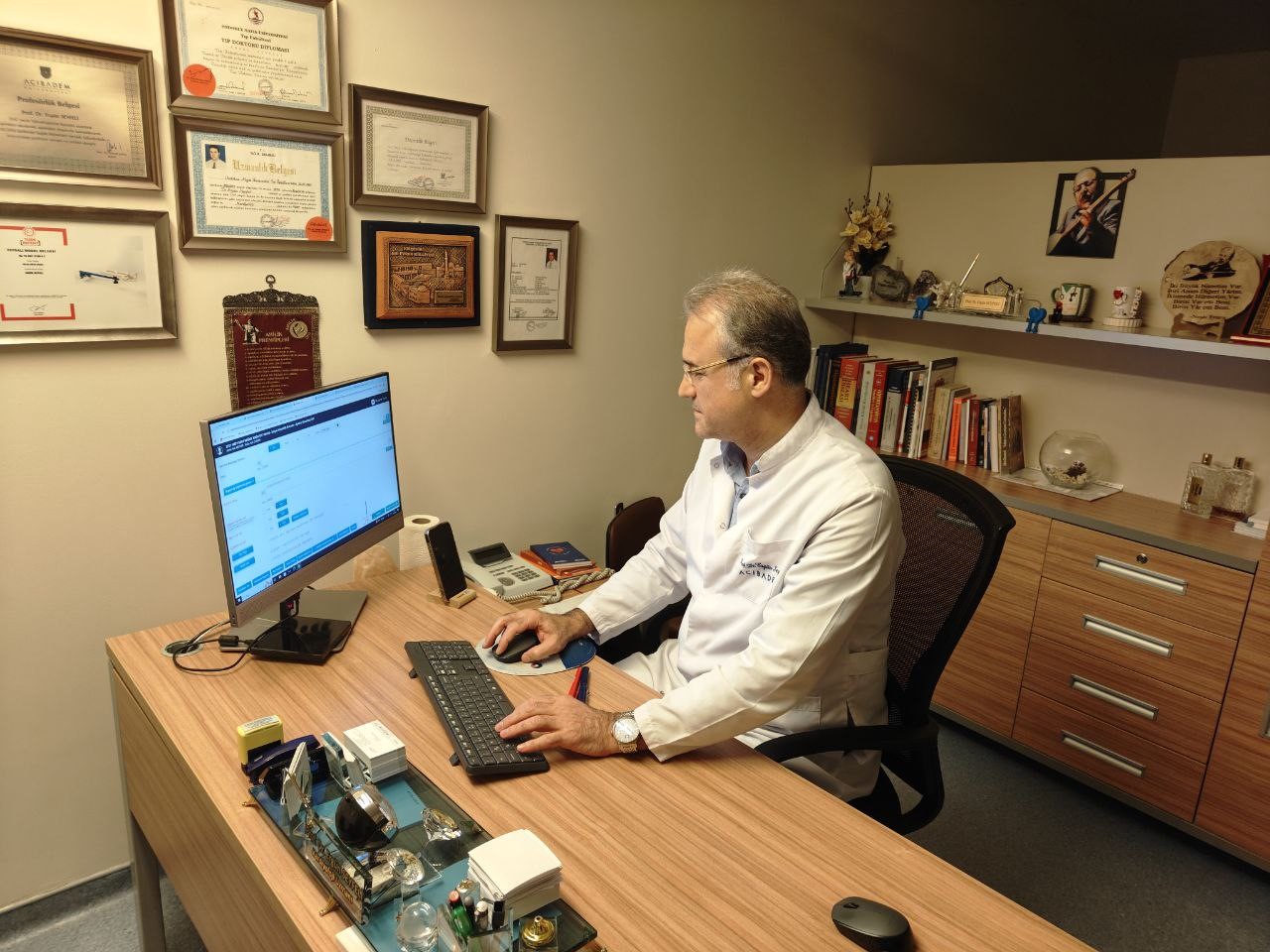 Prof. Dr. Ergün Seyfeli (1)