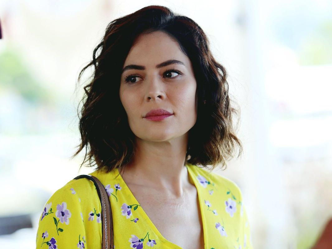 Yıldız Çağrı Atiksoy.jpg4