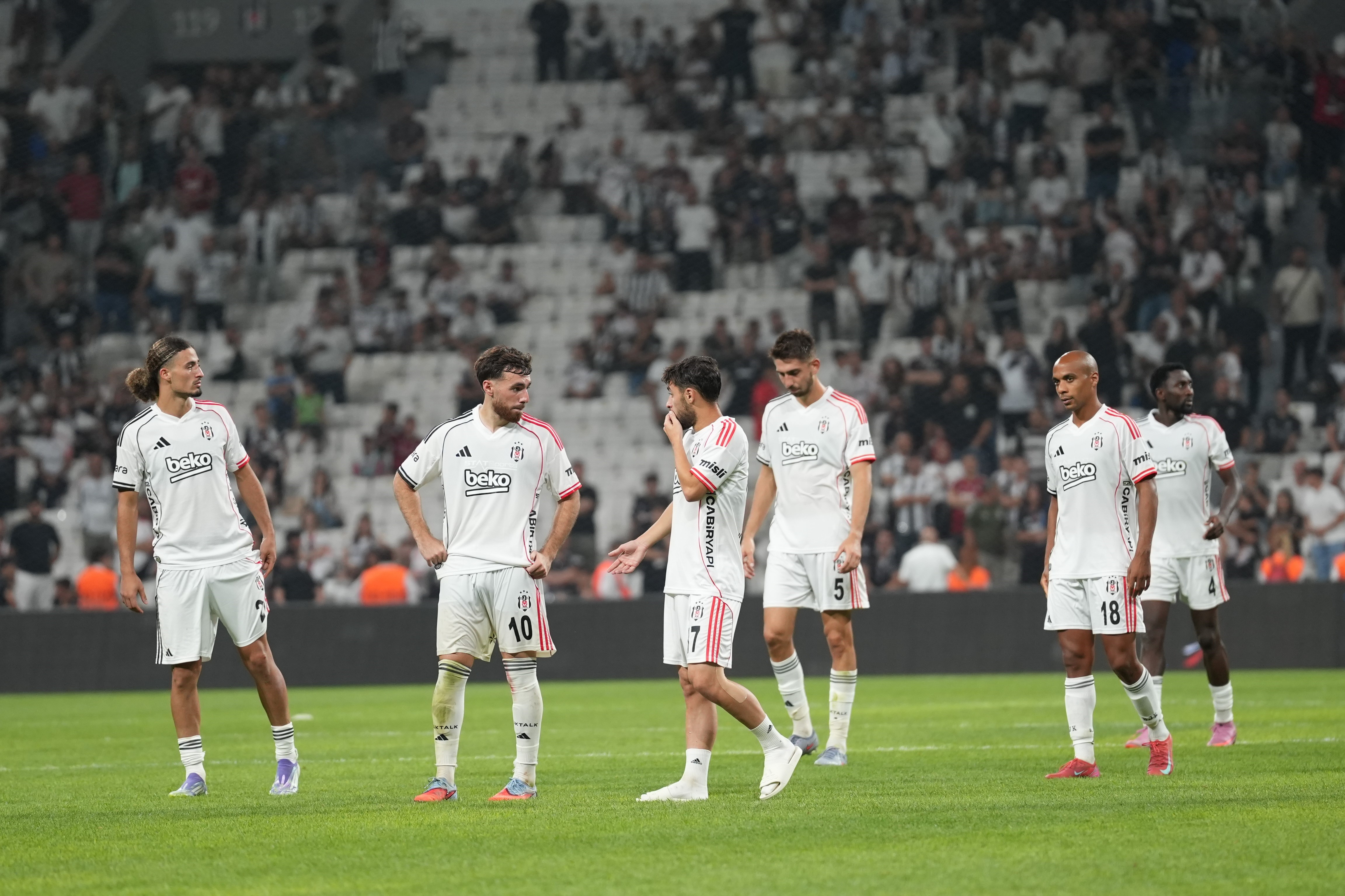 Beşiktaş, en kötü savunma başlangıcını yaptı