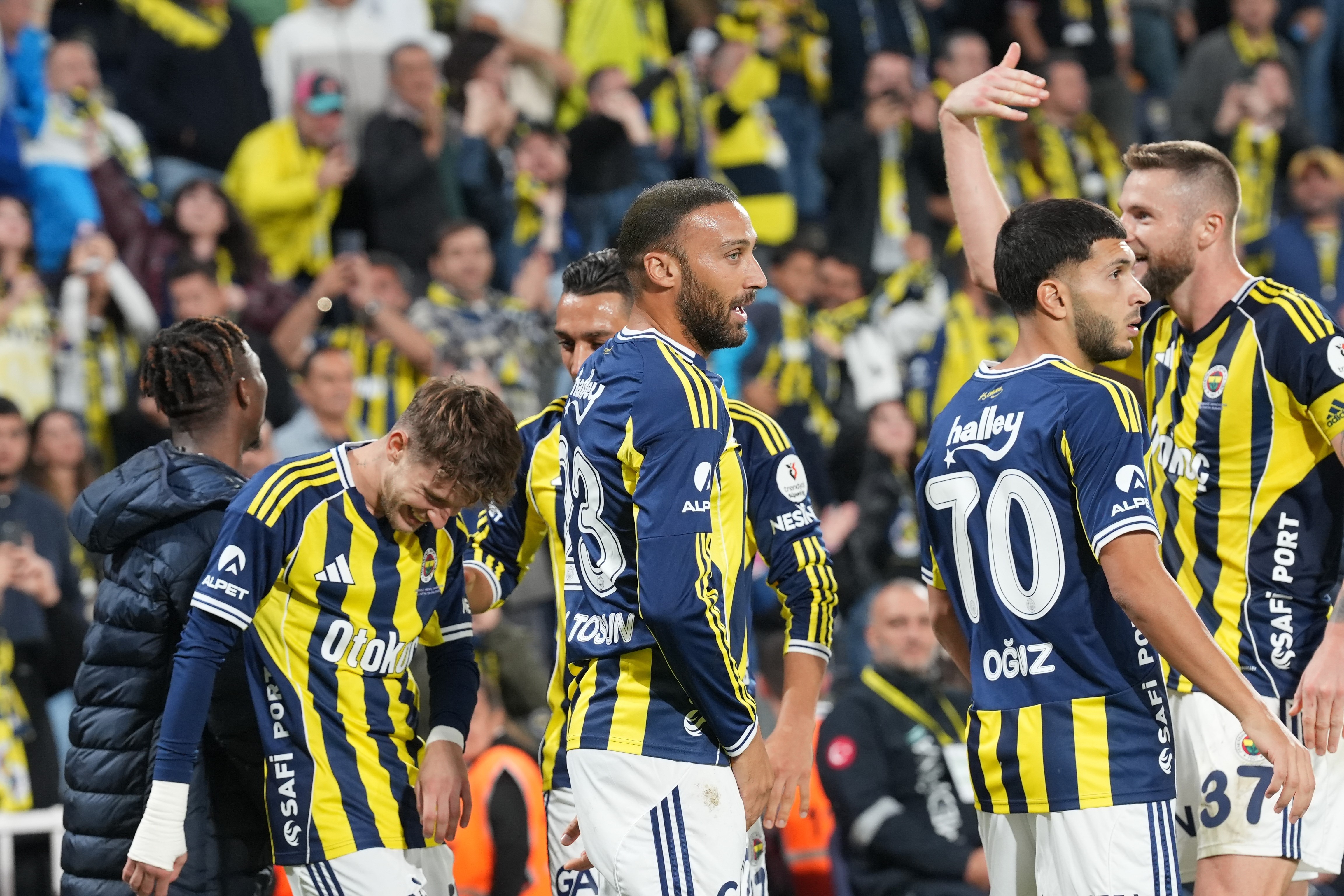 Fenerbahçe, kötü gidişatı Antalyaspor galibiyetiyle sonlandırdı - 2