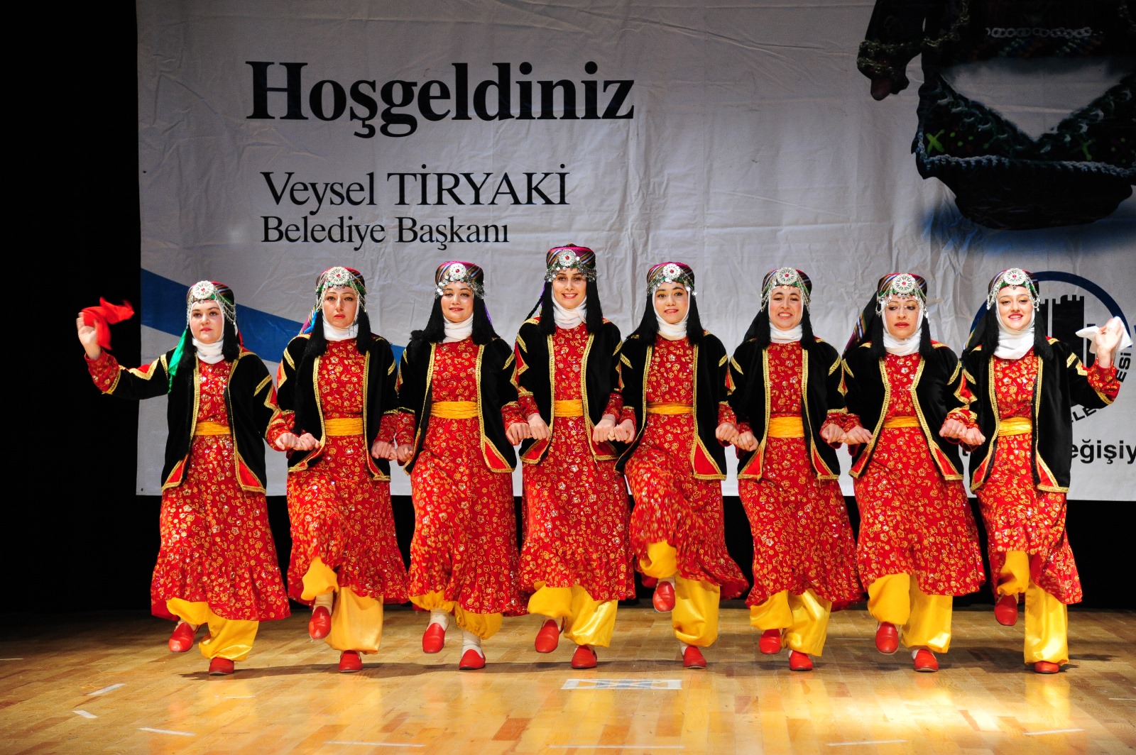 Altindağ Beledi̇yesi̇ Halk Oyunlari Topluluğu Yeni̇ Yetenekler Ariyor (1)