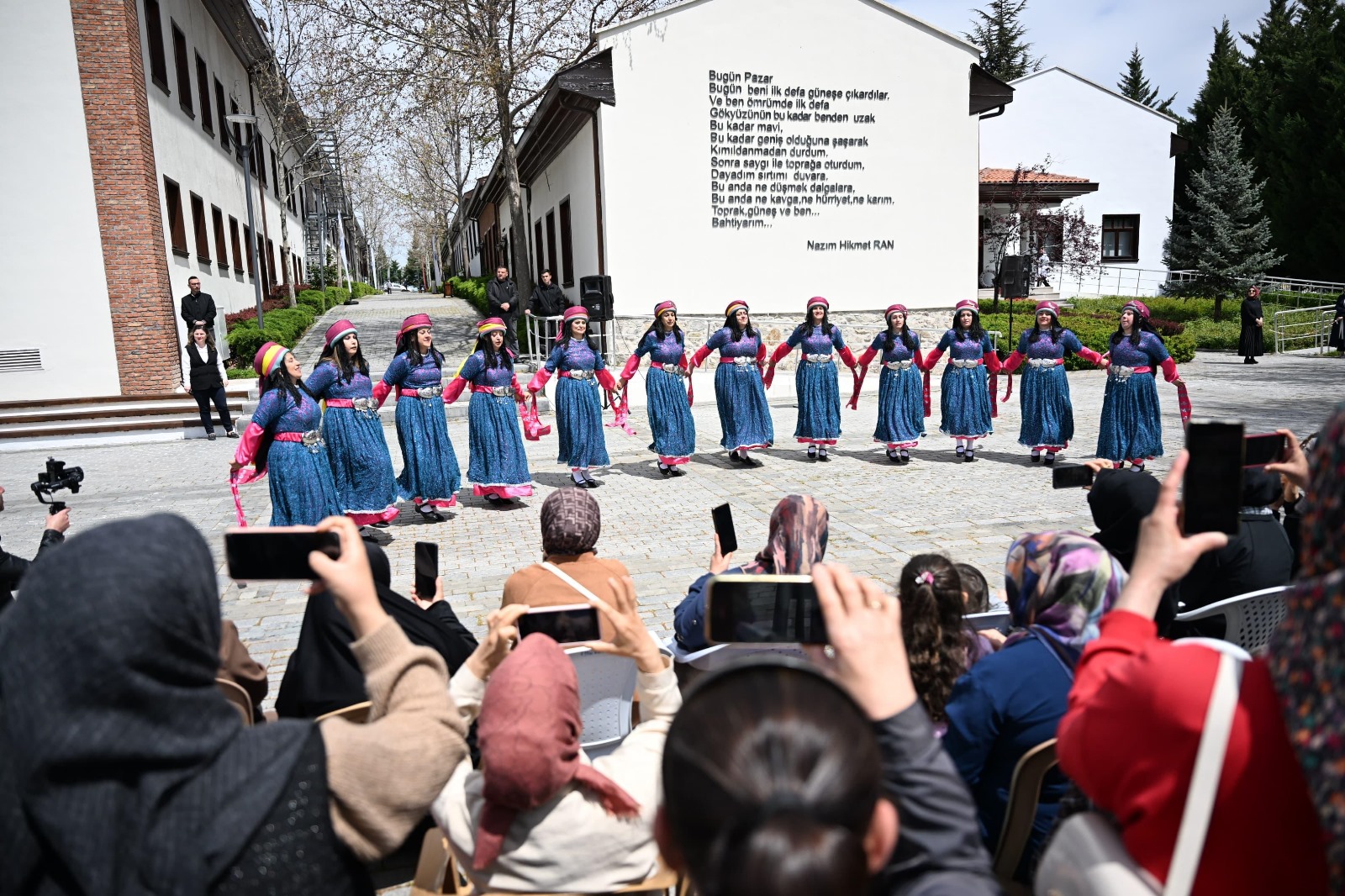 Altindağ Beledi̇yesi̇ Halk Oyunlari Topluluğu Yeni̇ Yetenekler Ariyor (4)