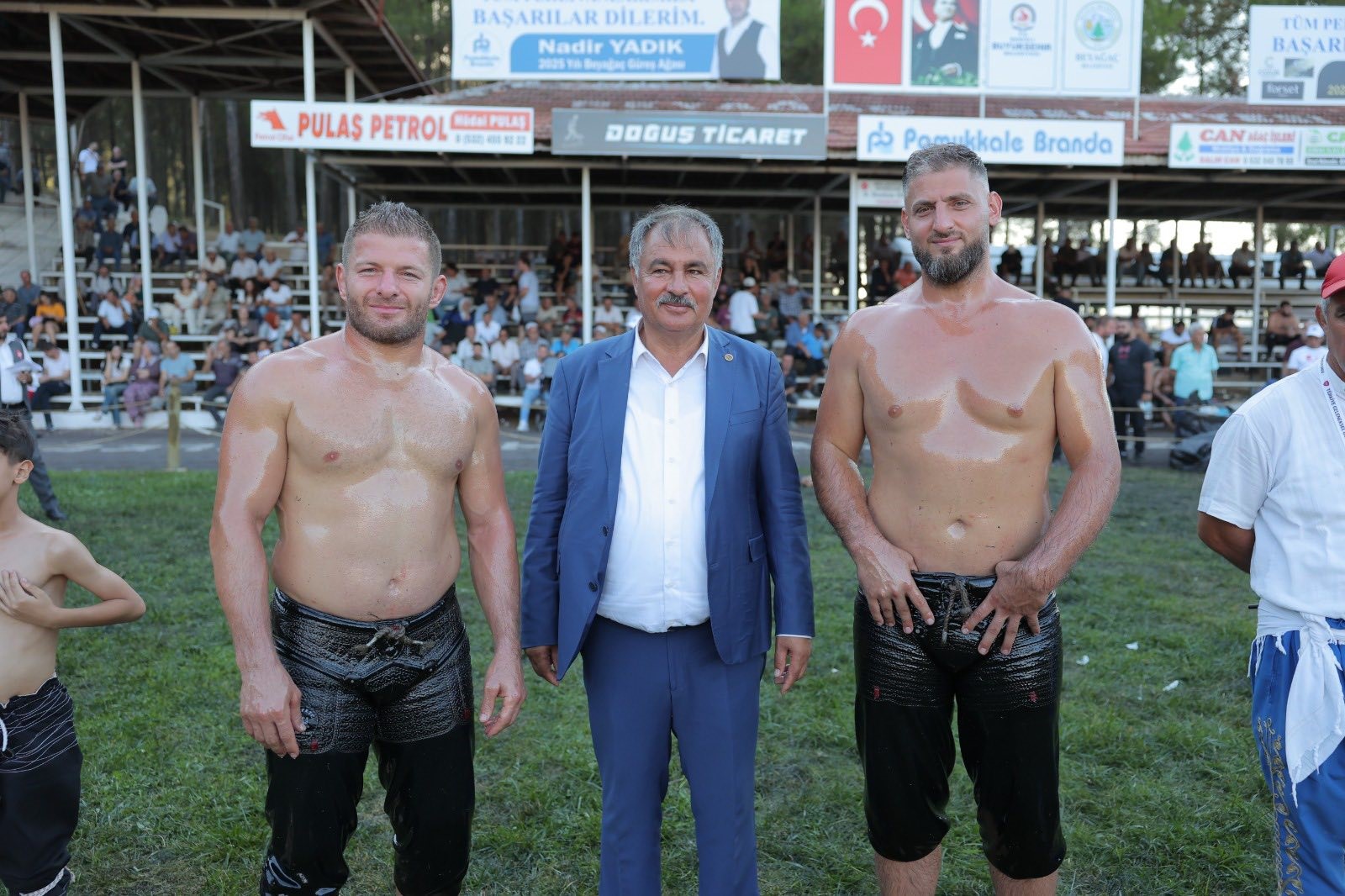 Beyağaç Başpehlivanı Nedim Gürel Oldu (4)