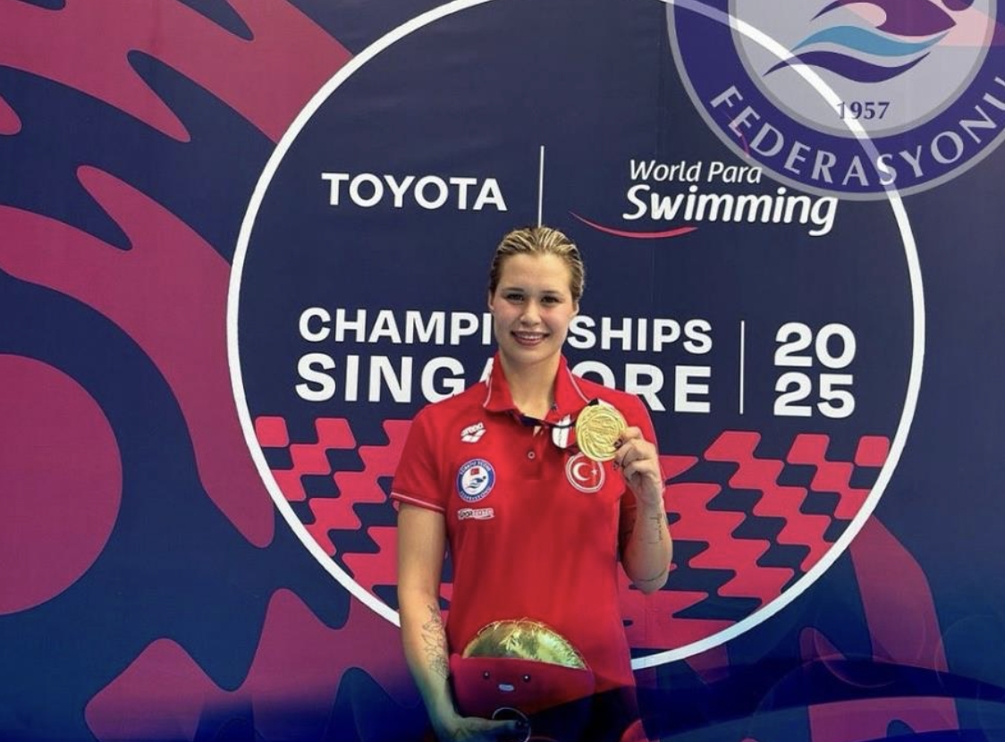 Defne Kurt’tan Dünya Şampiyonasında 5 Altın Madalya