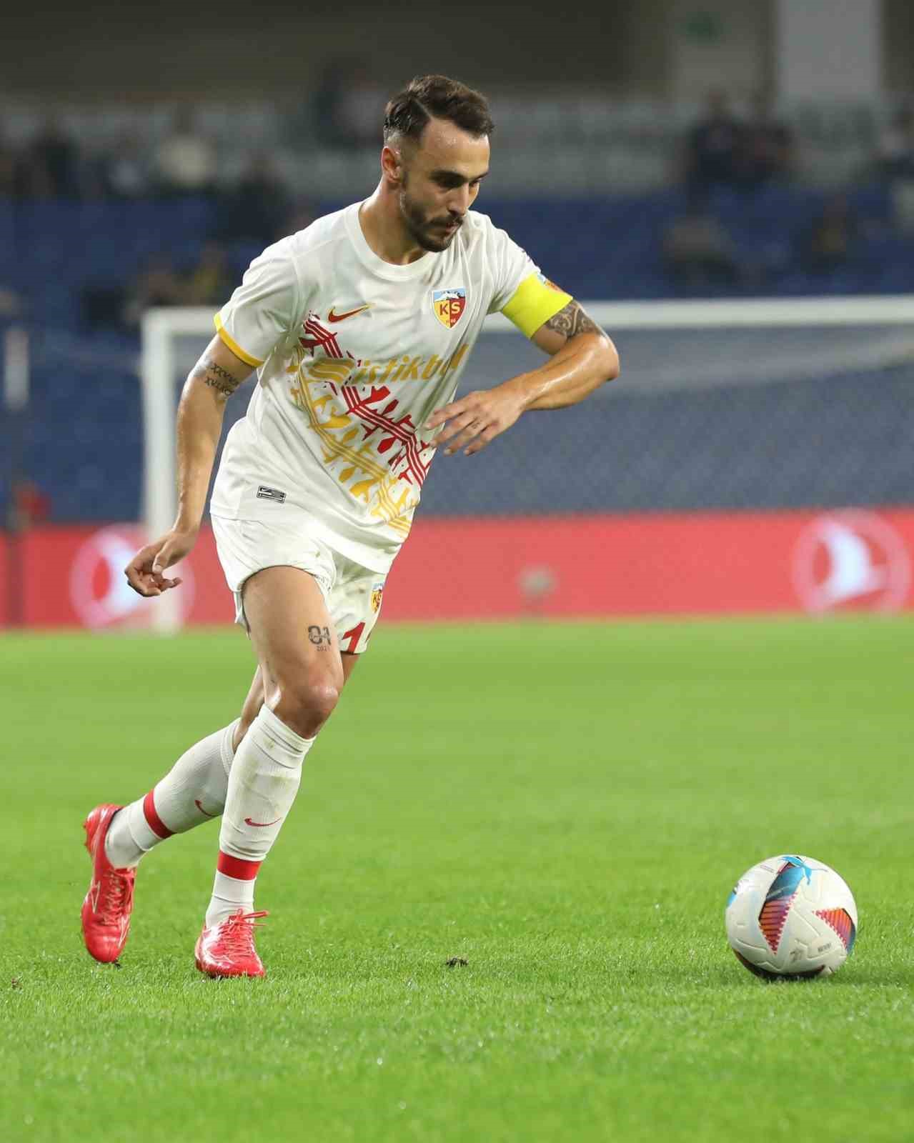 Gökhan Sazdağı (1)