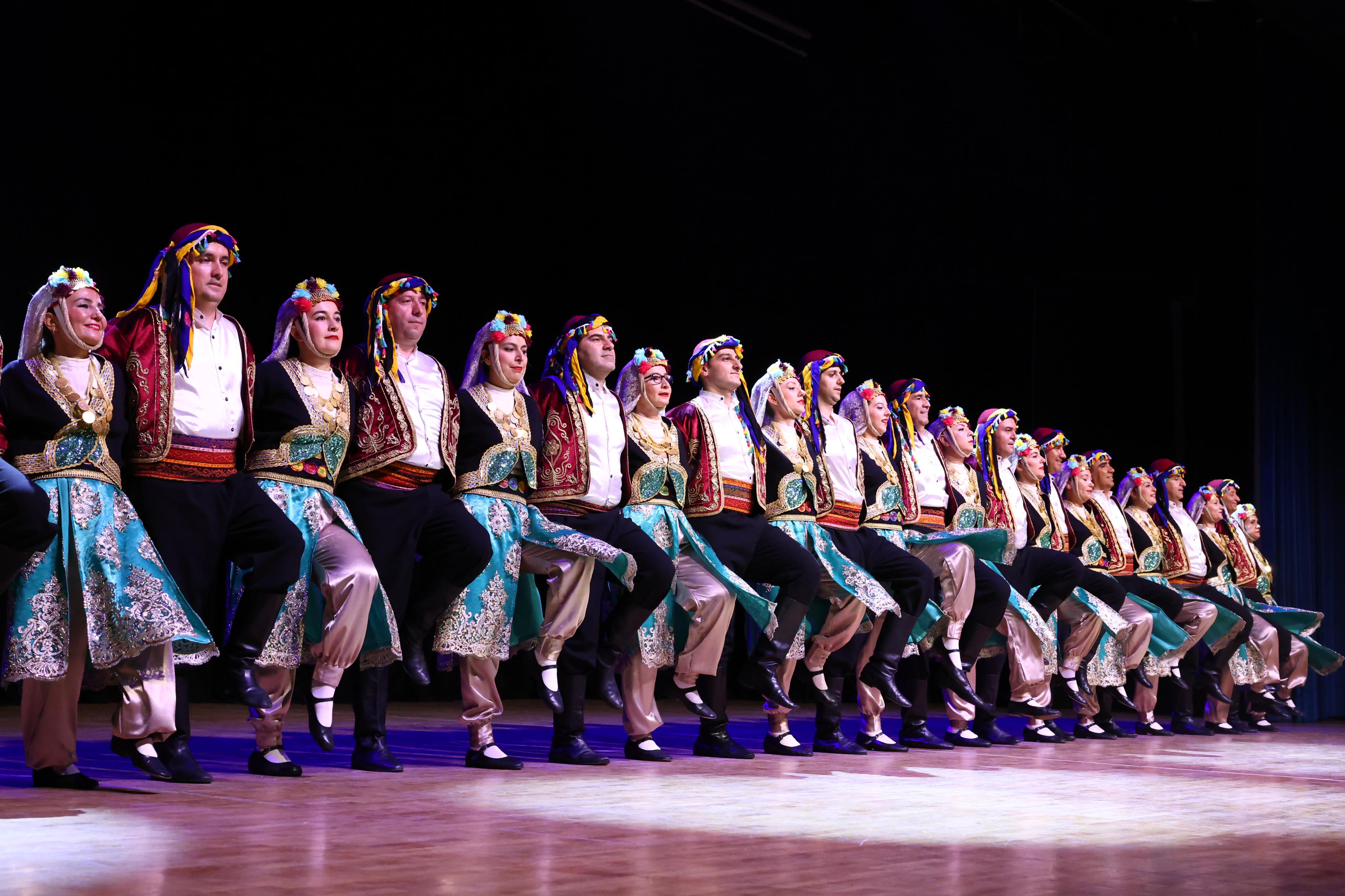 Hoy Tur Halk Dansları Topluluğu (1)-1