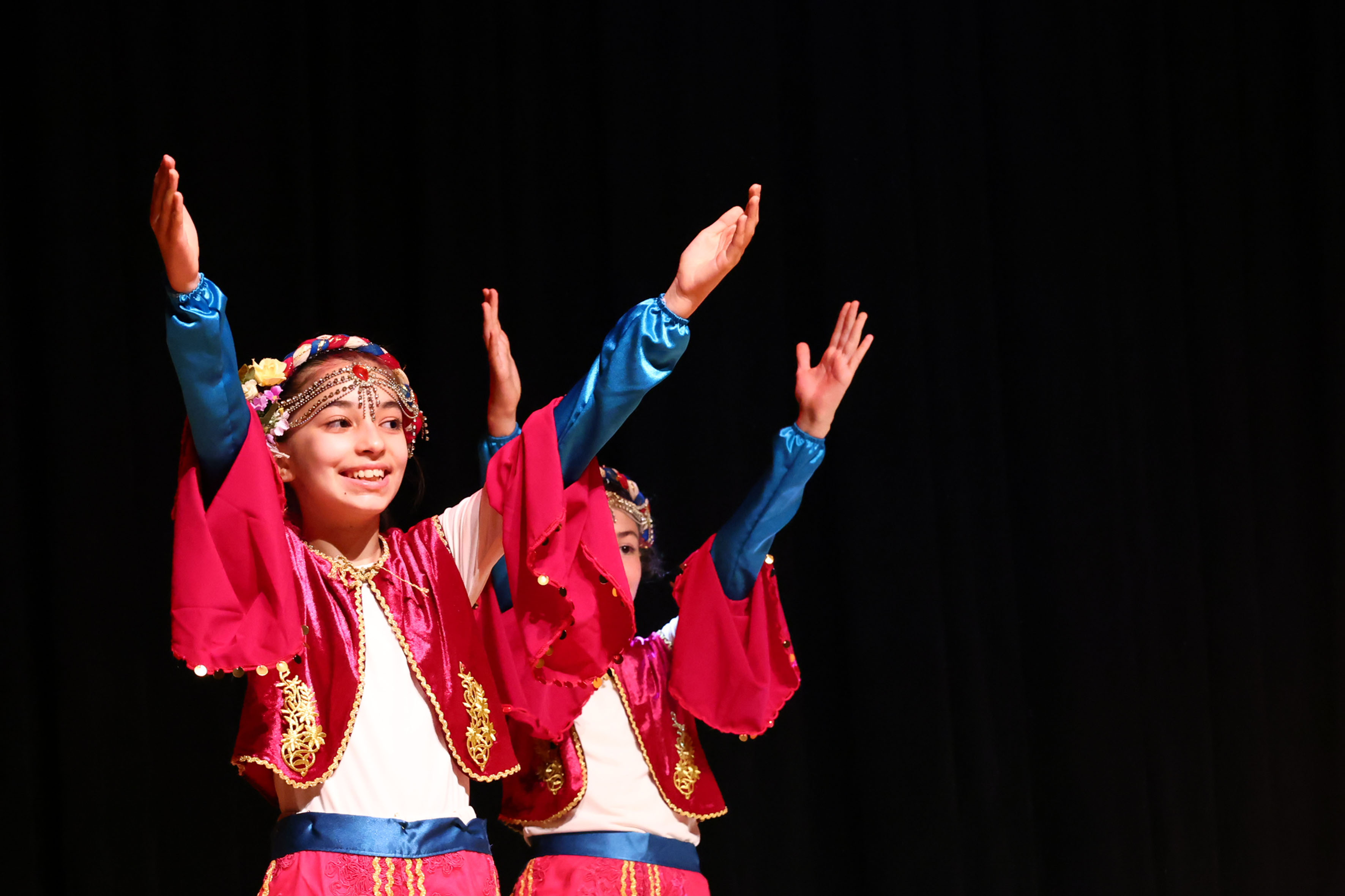 Hoy Tur Halk Dansları Topluluğu (2)