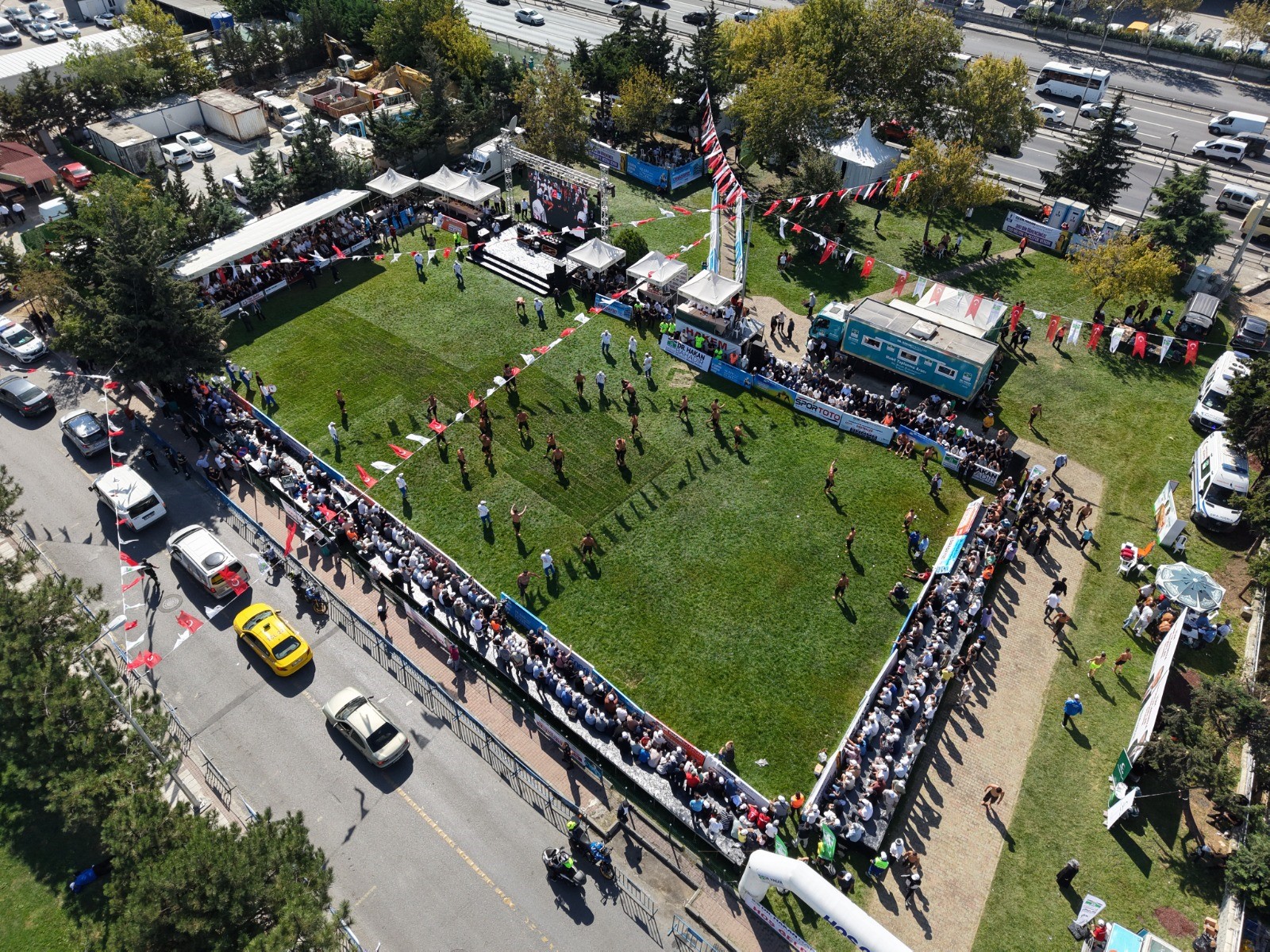 Istanbul Güreş (2)