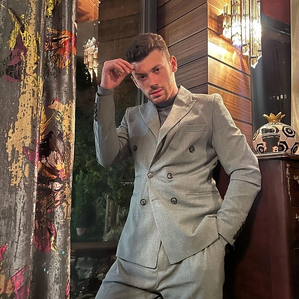 Kıvanç Tatlıtuğ'un Dublörü Mehmet Tan