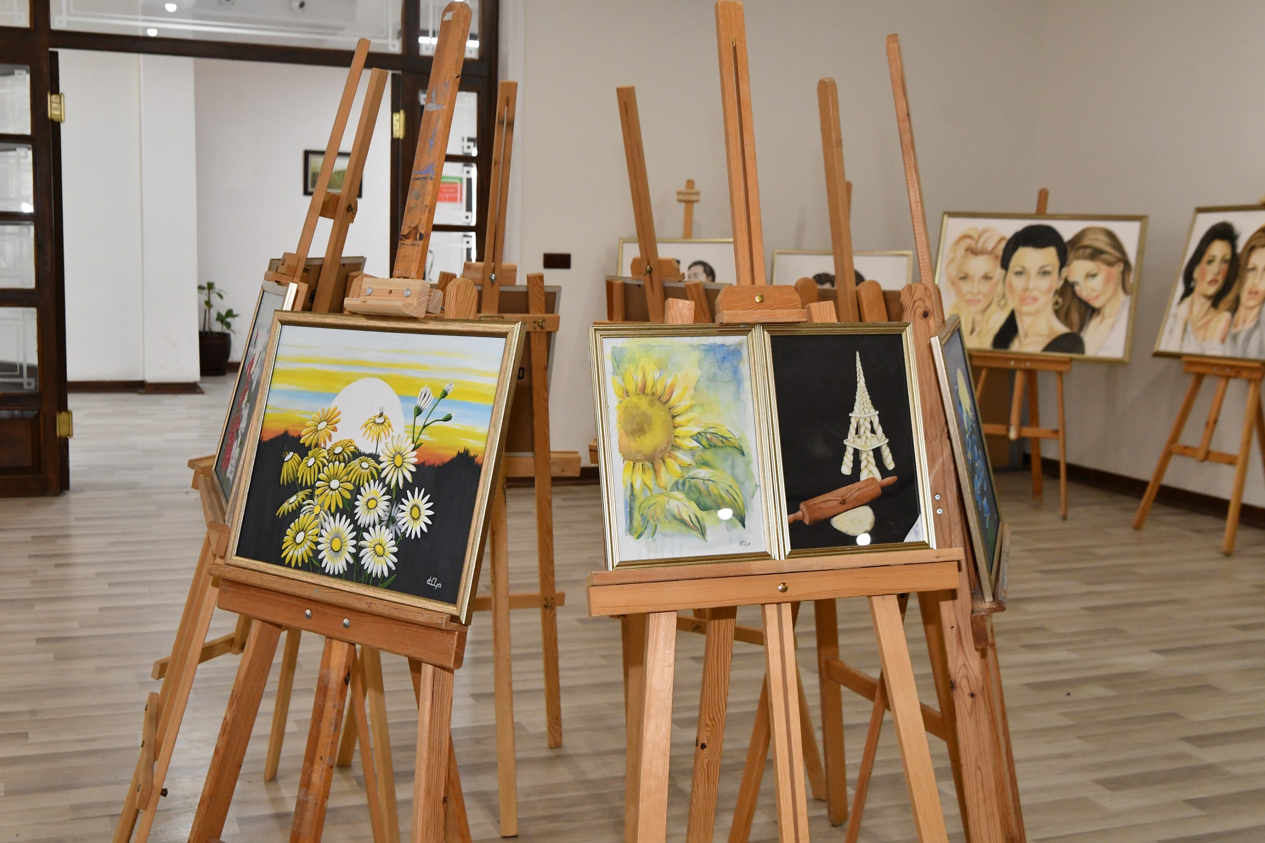 Mamak’ta Dünya Barış Günü’ne Özel Resim Sergisi (7)