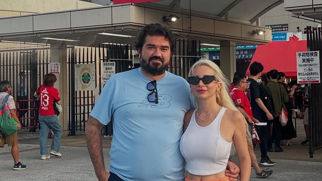 Rasim Ozan Kütahyalı Eşi Pınar Ayaz 3