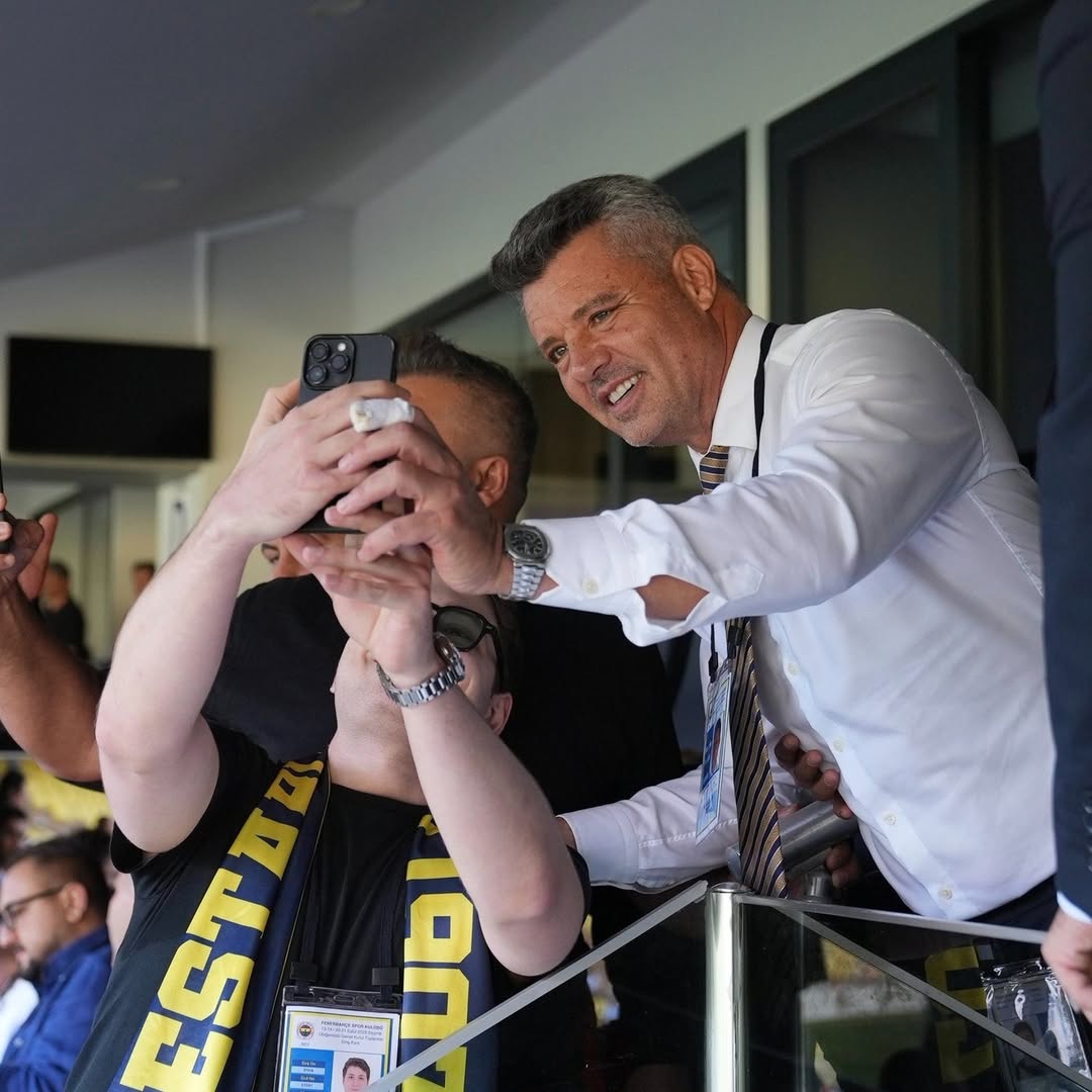 Sadettin Saran Ve Ali Koç’un Parmakları Neden Sarılıydı (2)