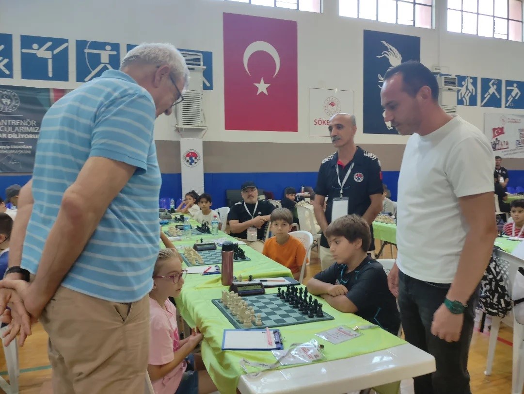 Söke'deki Satranç Turnuvası (1)