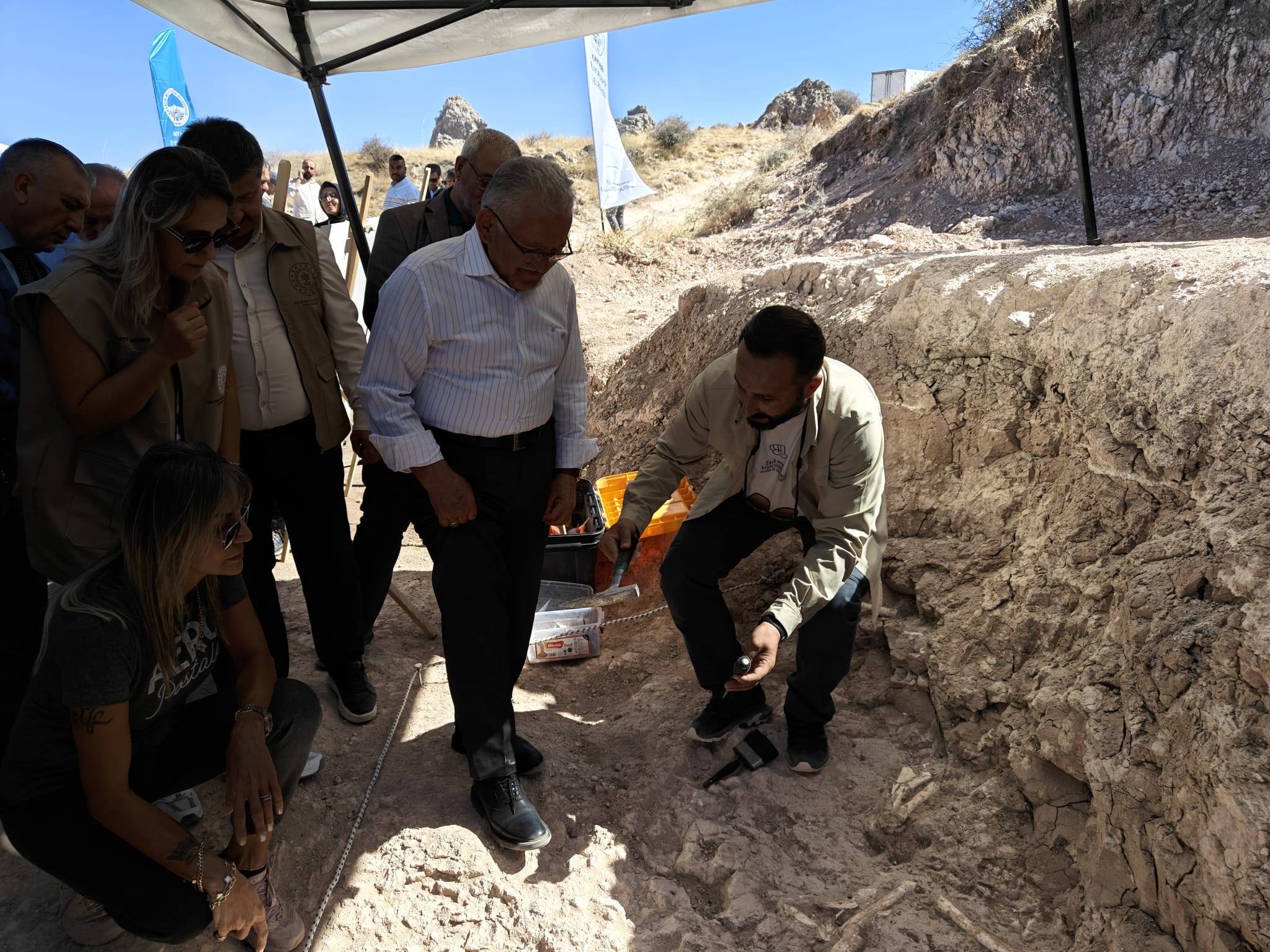 Taşhan Kazıları (1)