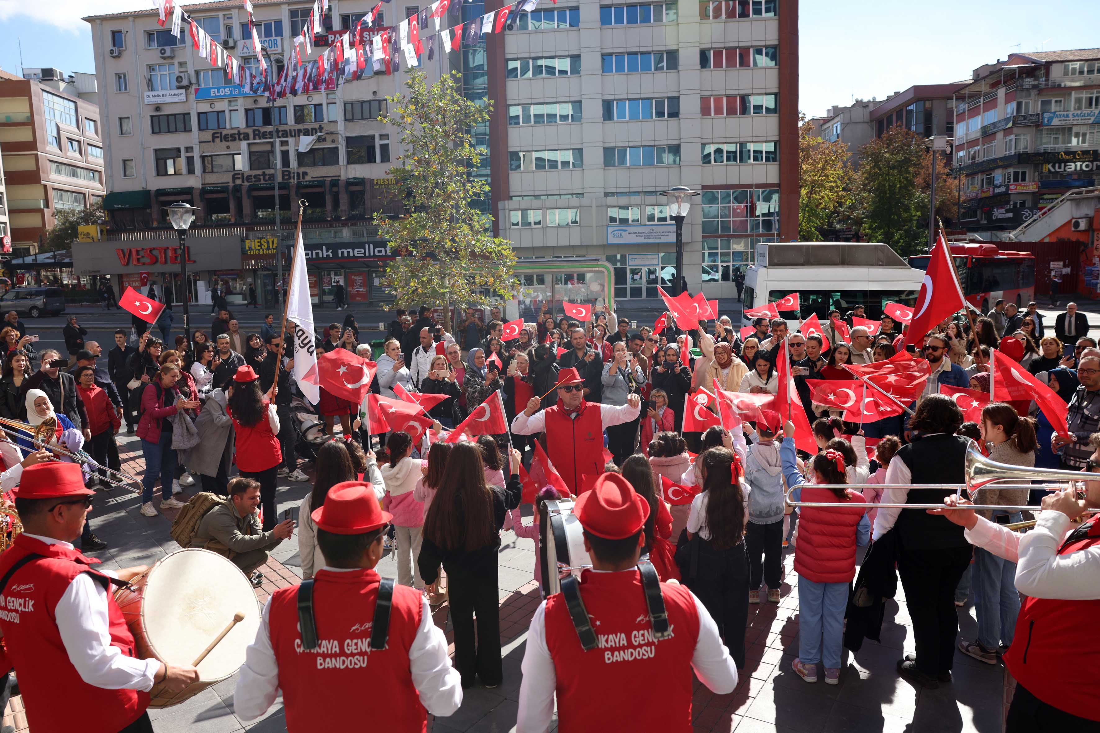 2025 10 29 Kültür Cumhuriyet Bayramı Belediye Bina Önü Bando (50)