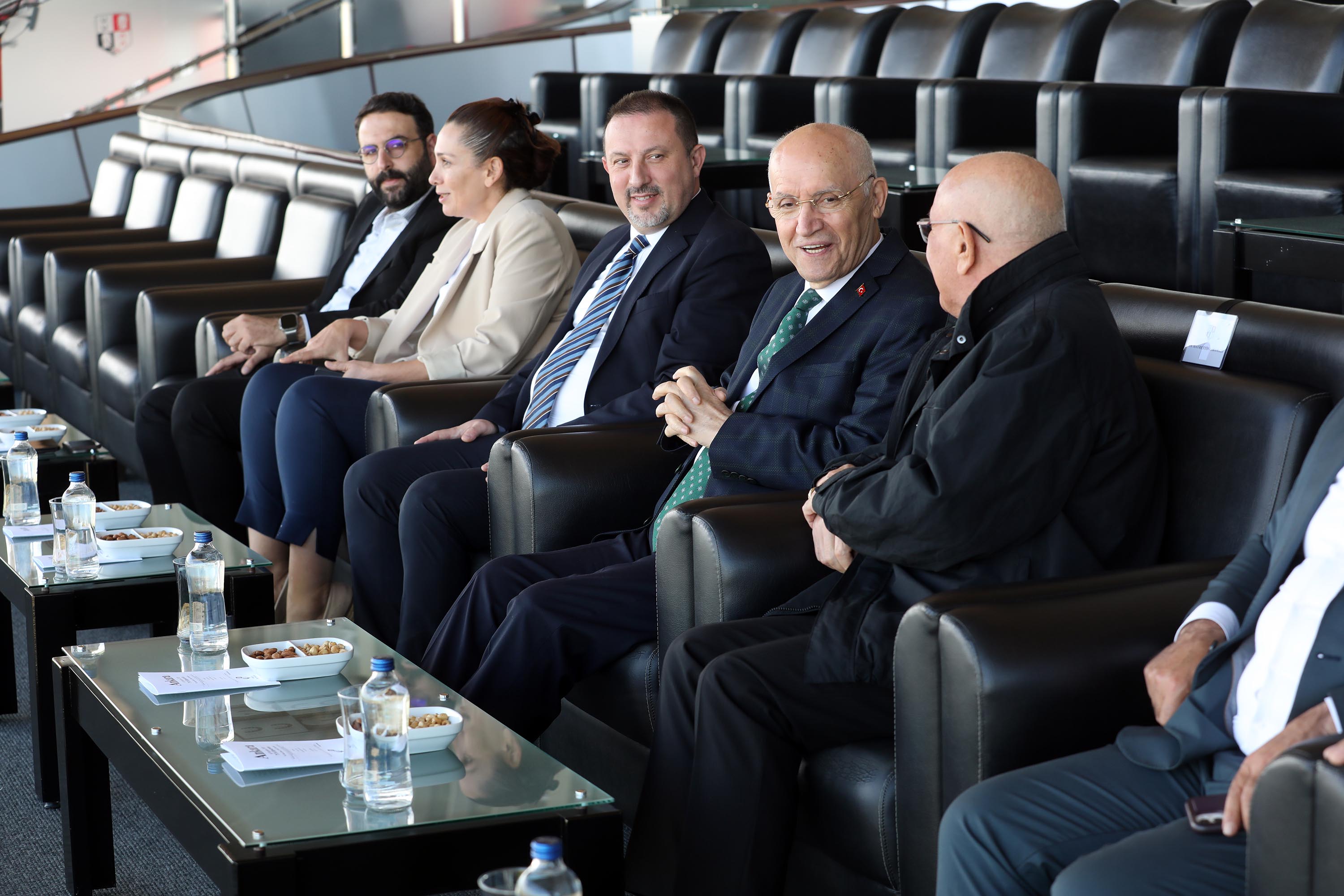 75. Yıl Hipodromu’nda Zafer Shiroke’nin Oldu (2)