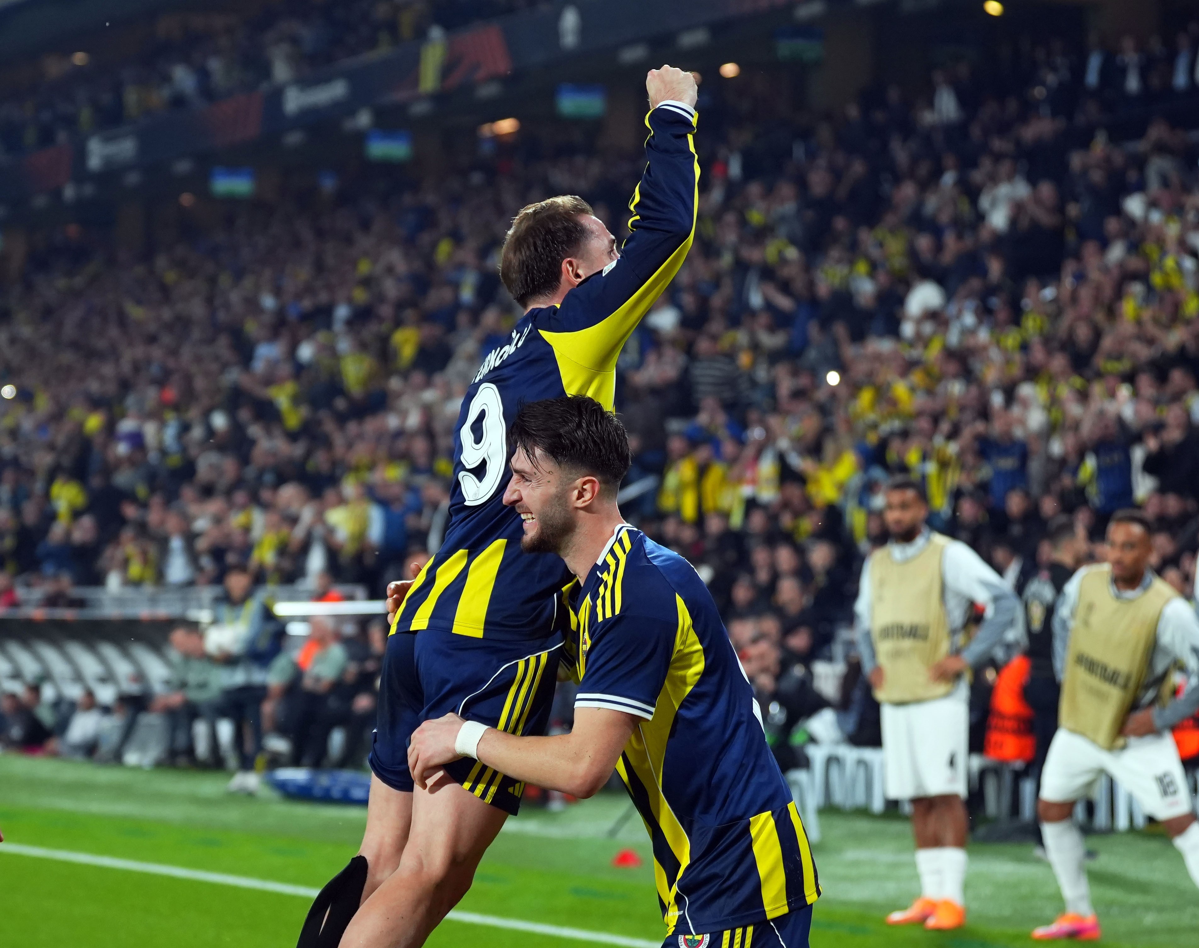 Fenerbahçe, Stuttgart'ı mağlup etti Kerem Aktürkoğlu - 2