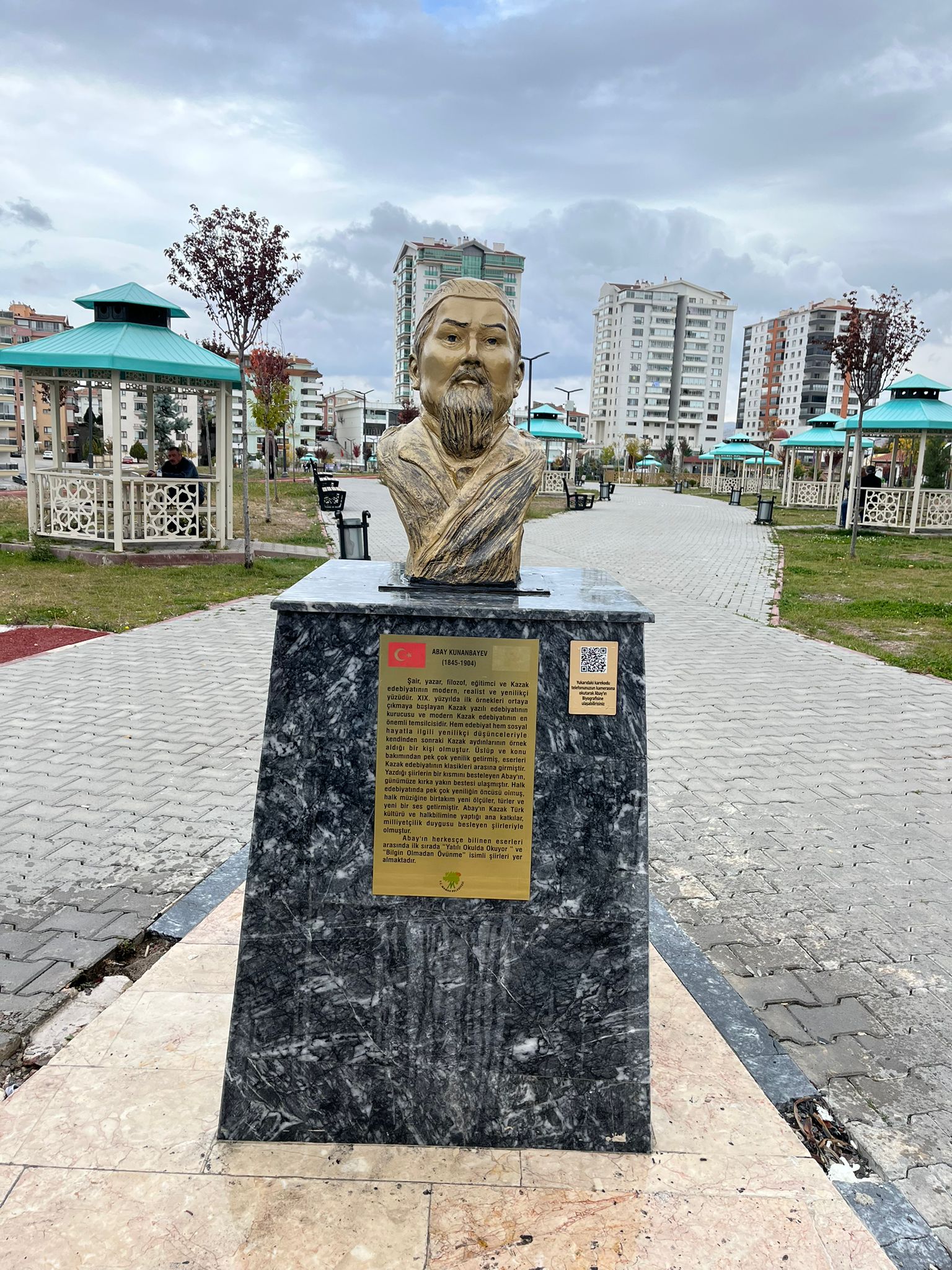 Abay Kunanbayev Büstü Restore Edildi (5)