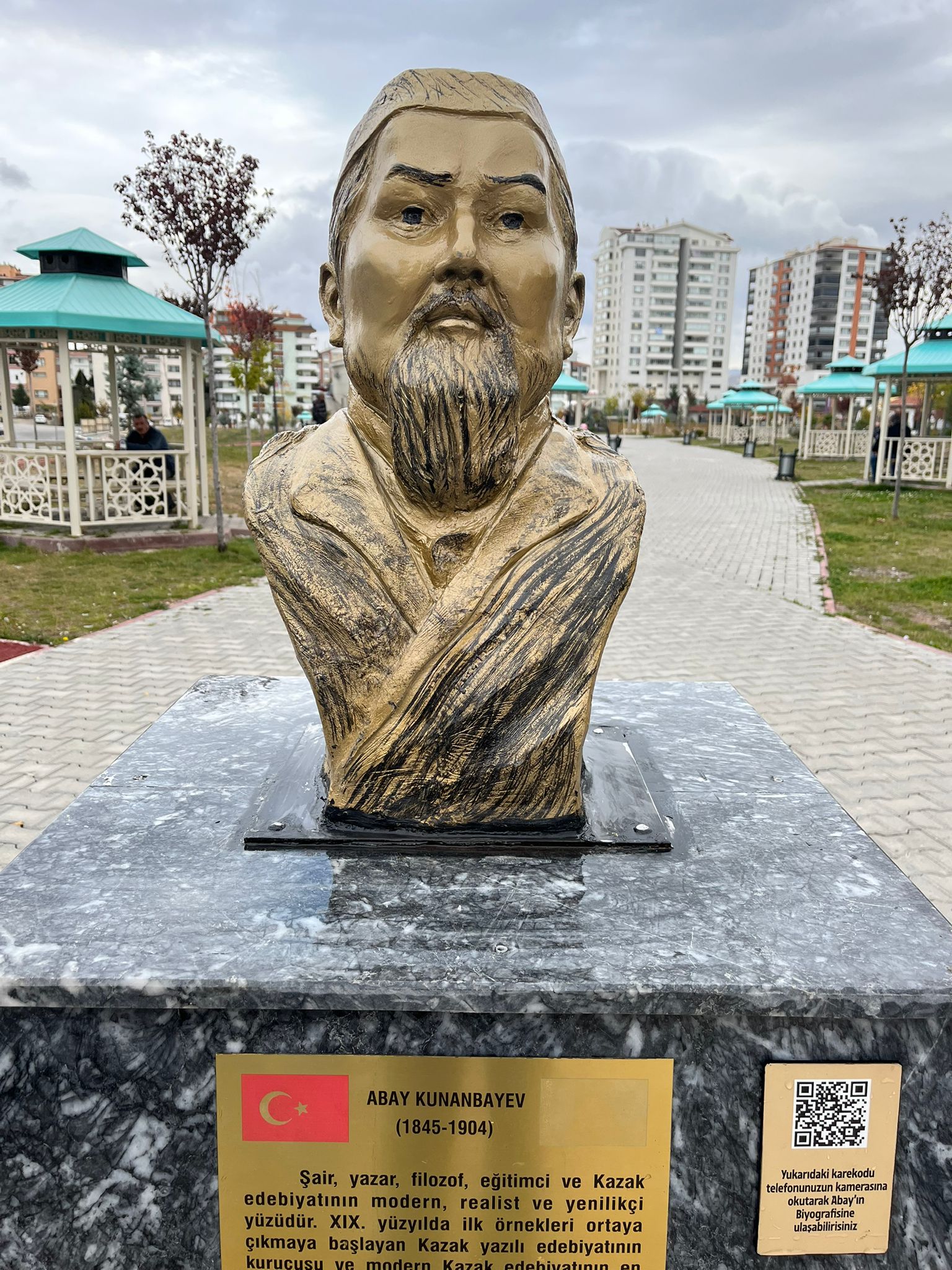 Abay Kunanbayev Büstü Restore Edildi (7)