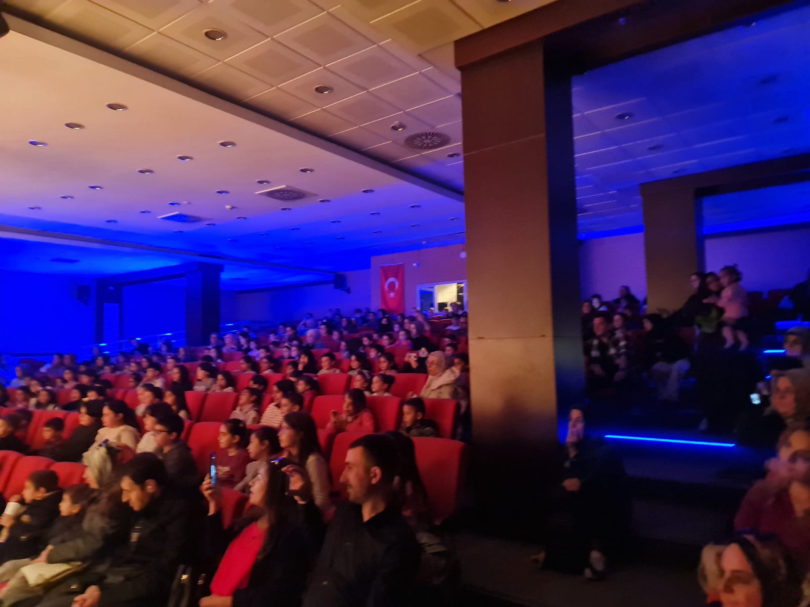 Bi̇r Sevgi̇ Masali (1)