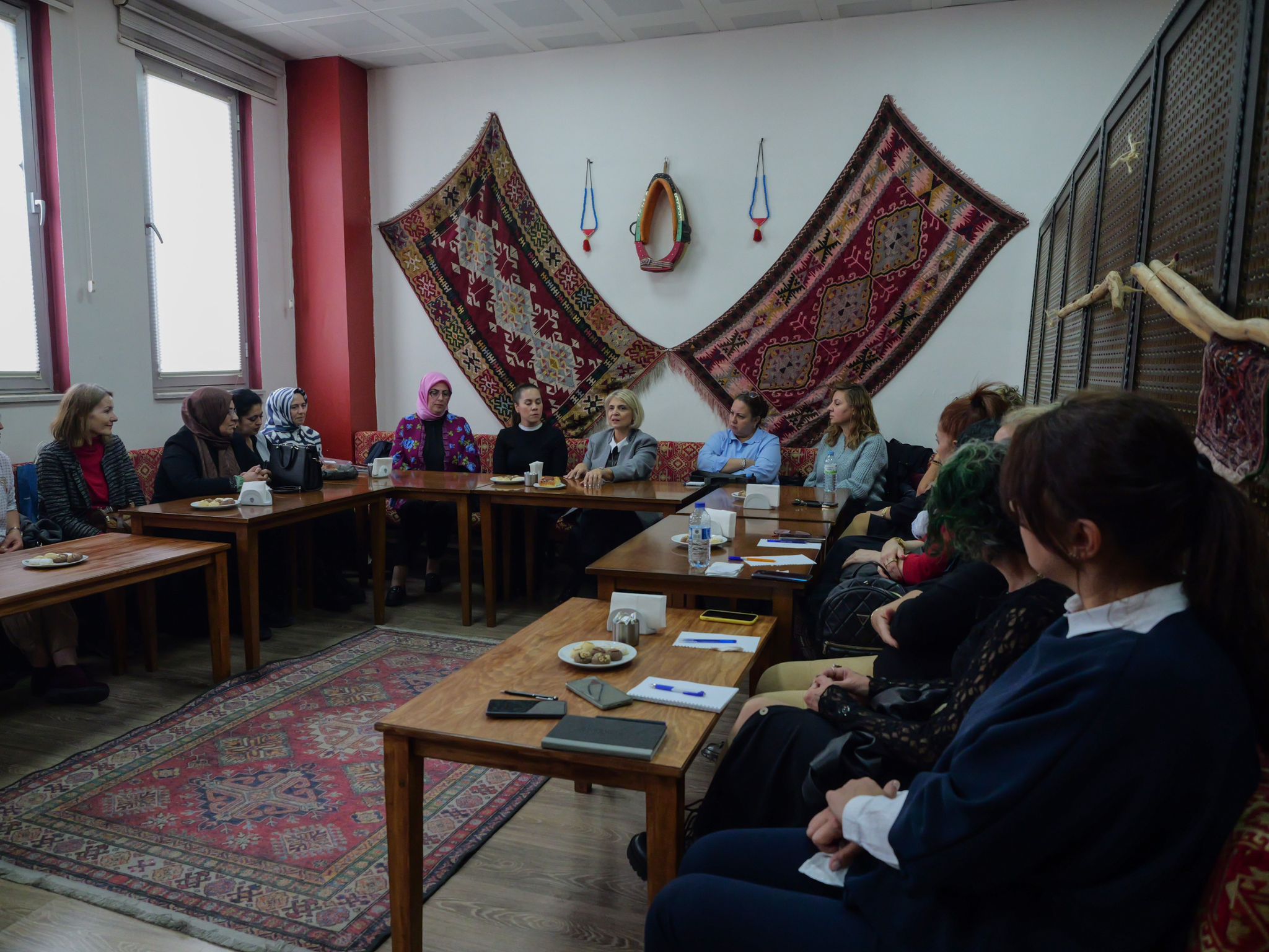 Eti̇sem Ve Eti̇mgem (1)