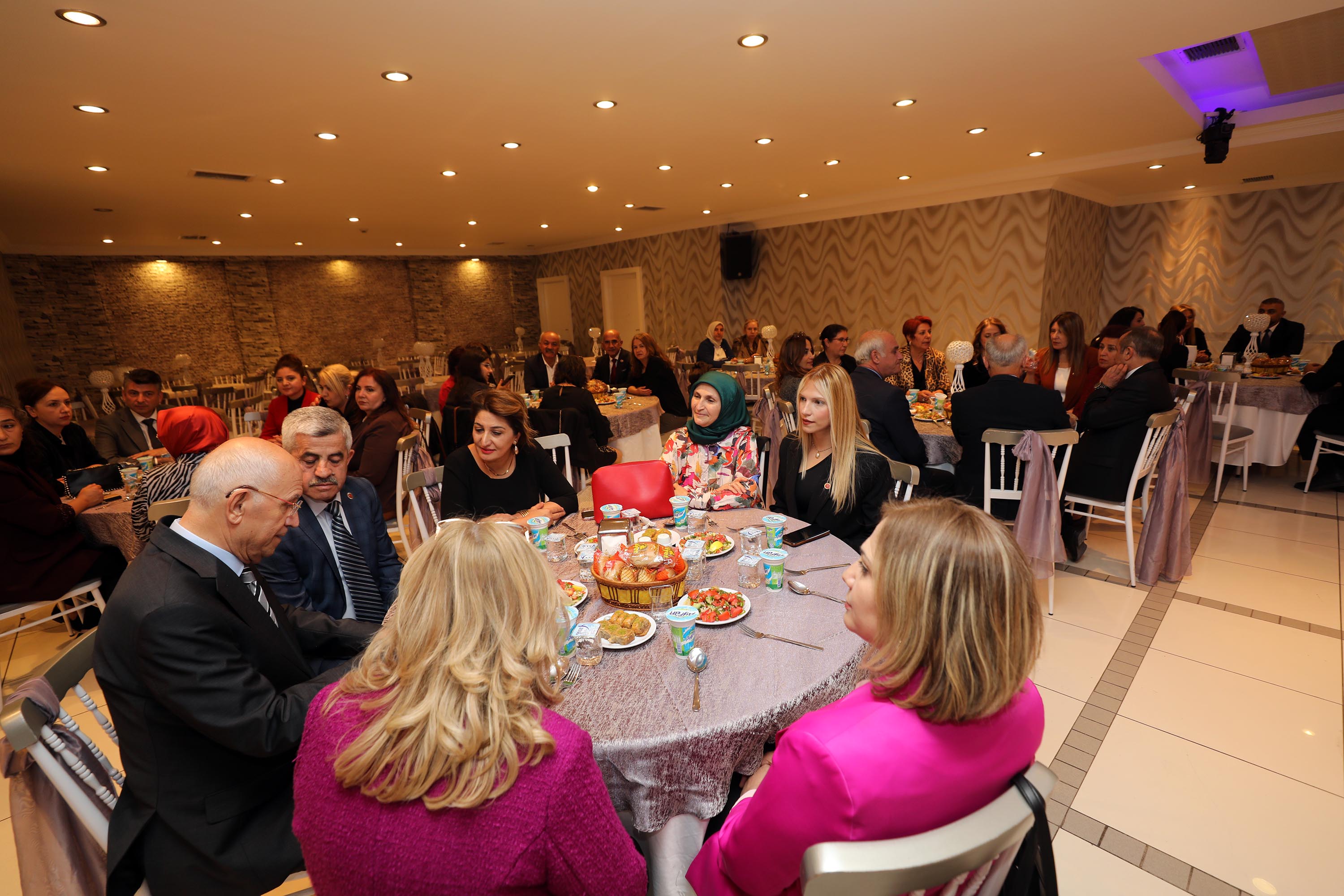 Fethi Yaşar, Muhtarlar (3)