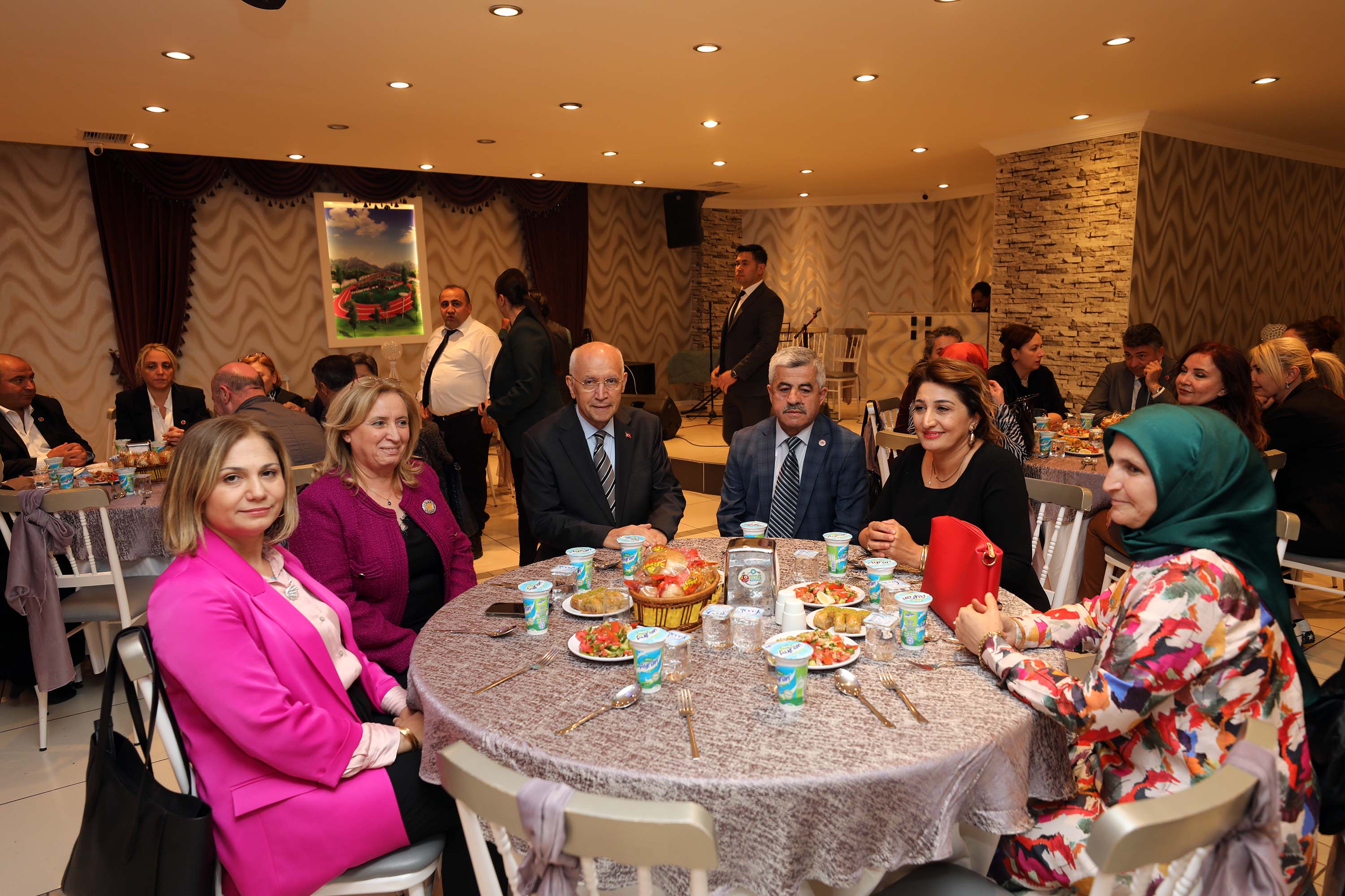 Fethi Yaşar, Muhtarlar (4)