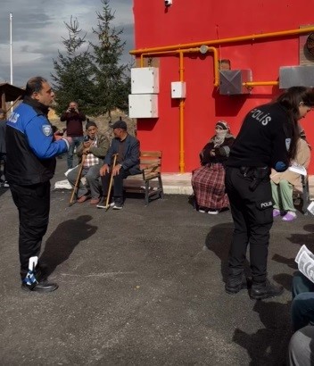 Gezici Kütüphane (2)