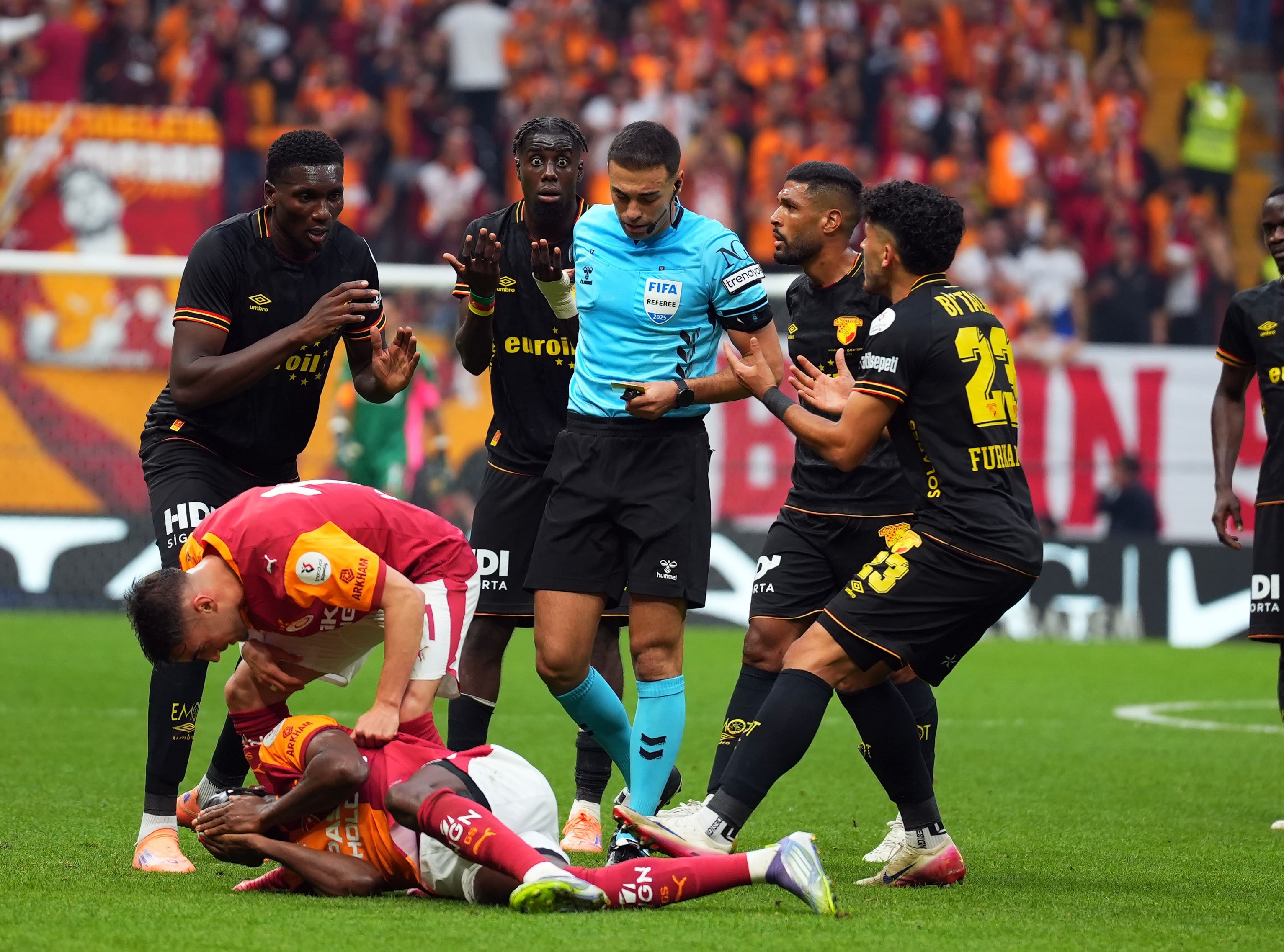 Göztepe’den Hakem Tepkisi (1)