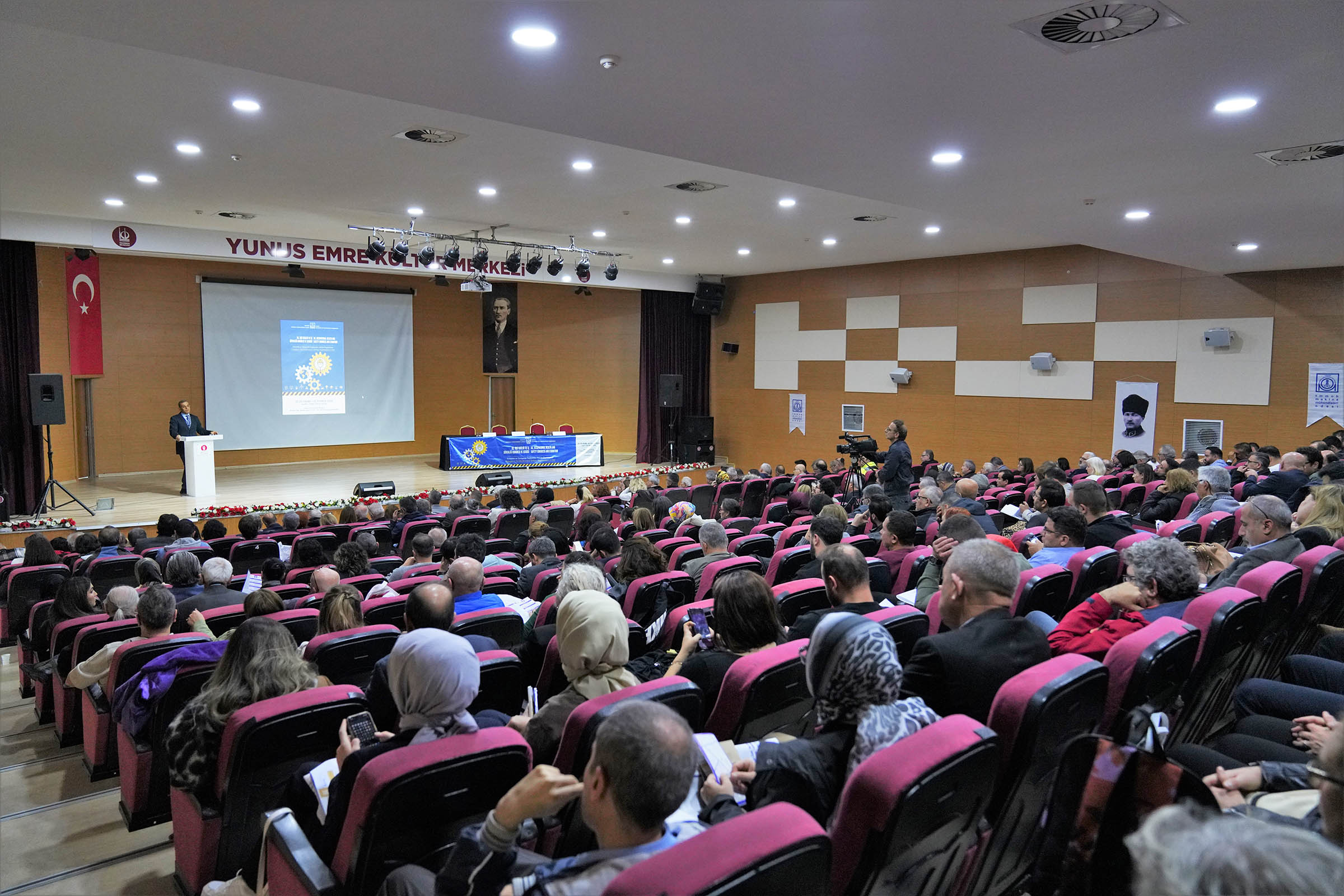 Keçiören’de 12. İsi̇g Kongresi (2)