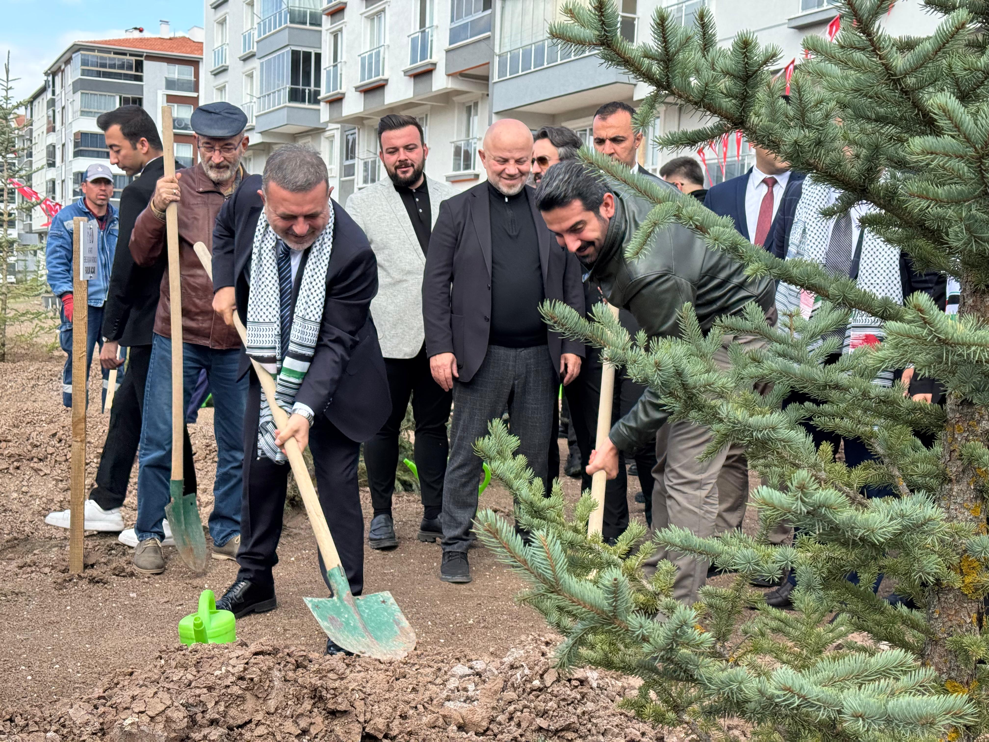 Şehit Gazeteciler Fidan Dikimi (3)