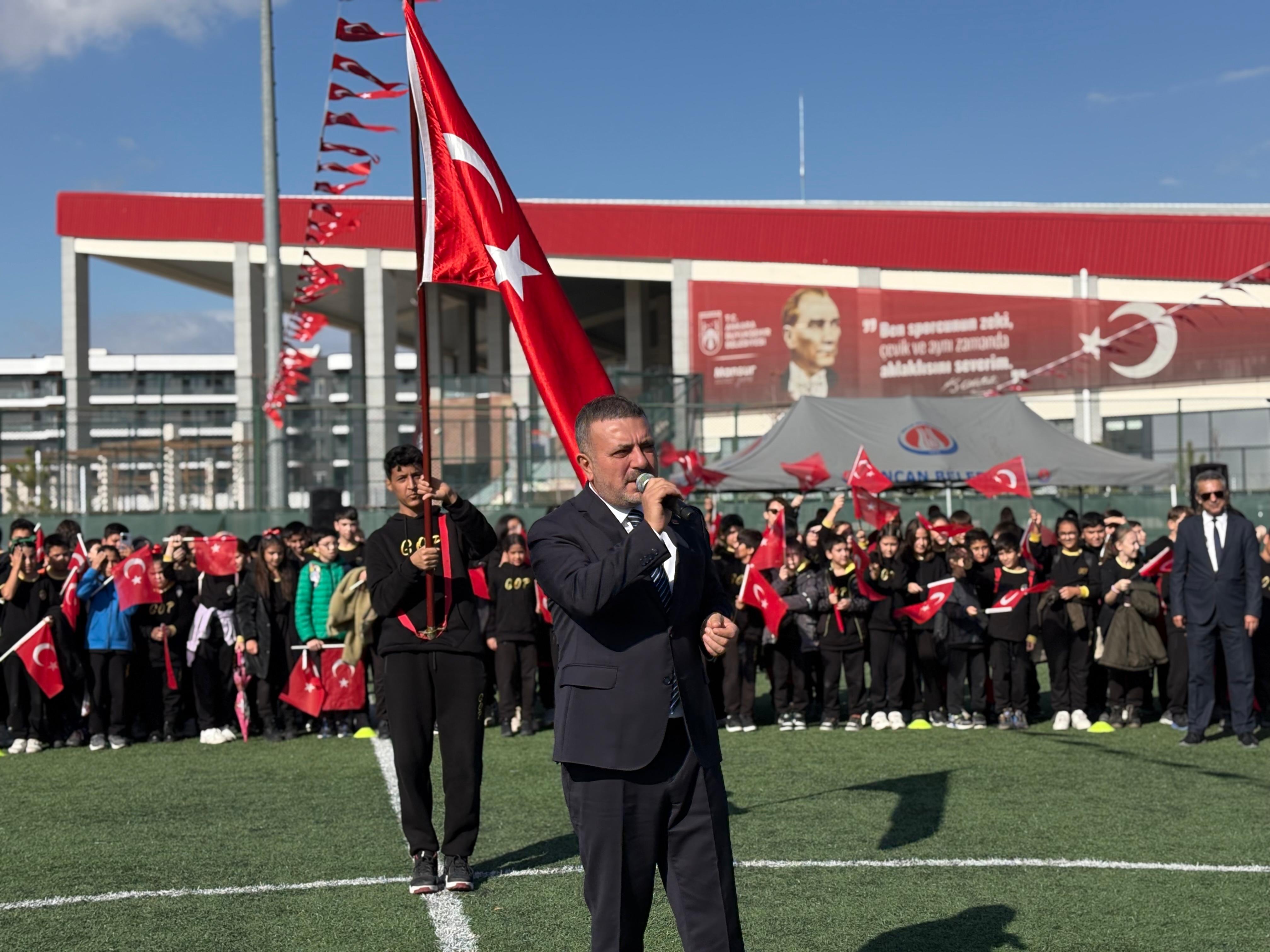 Sincan’da 29 Ekim Coşkusu Sokaklarda (5)