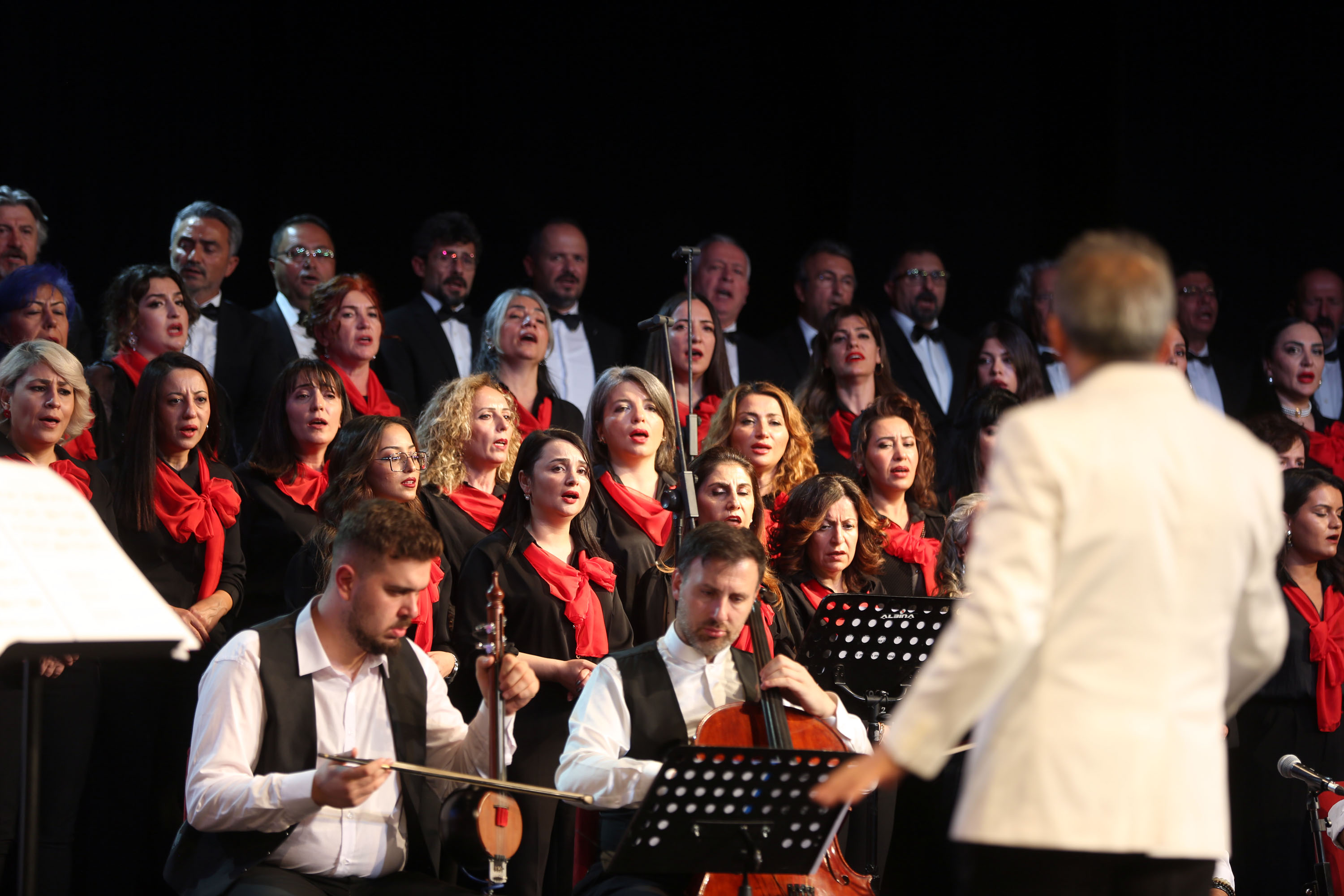 Yenimahalle’de Başkent’in 102. Yılı Coşkuyla Kutlandı (1)